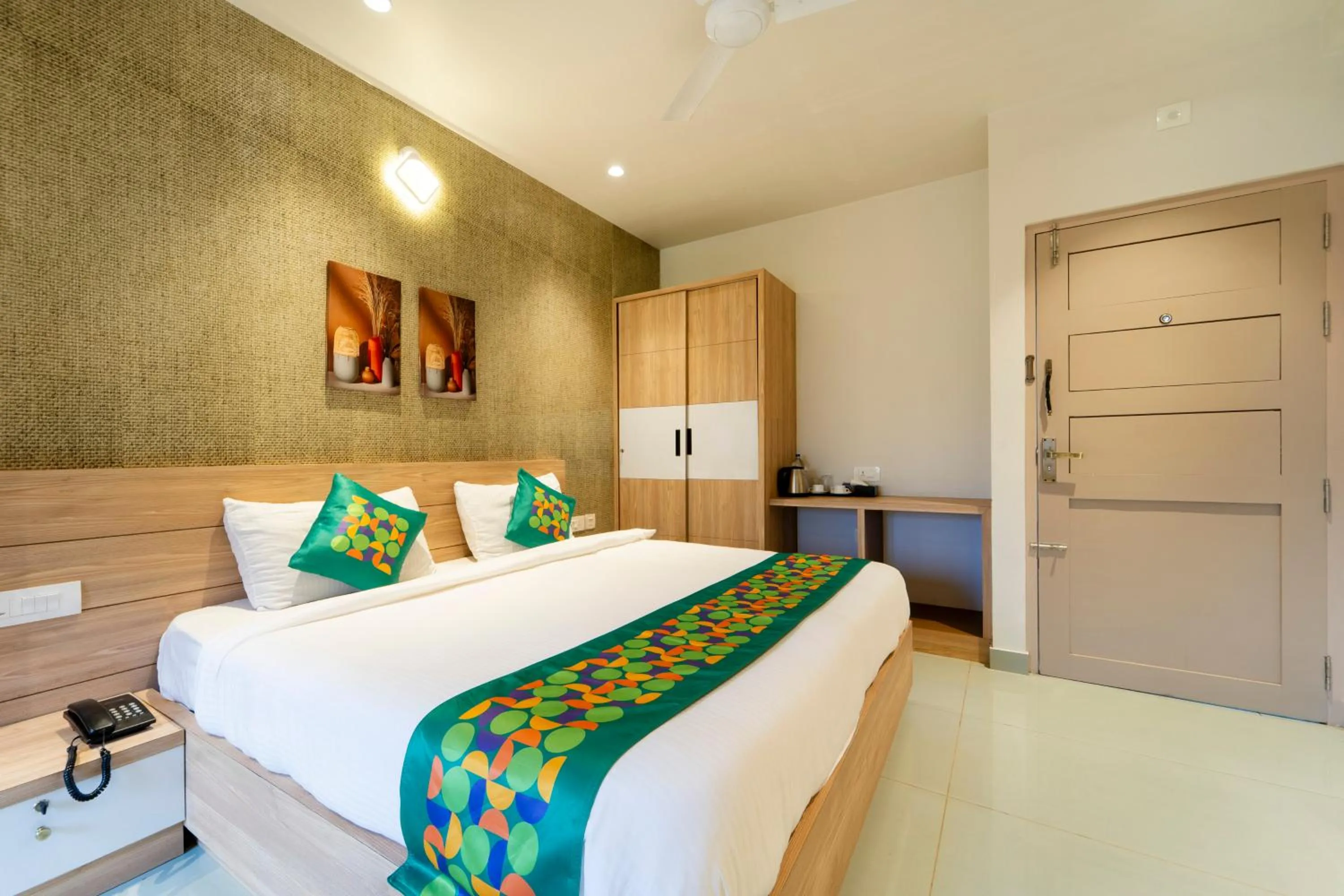 Bedroom, Bed in Treebo MR Motel, 10 Mins To Airport