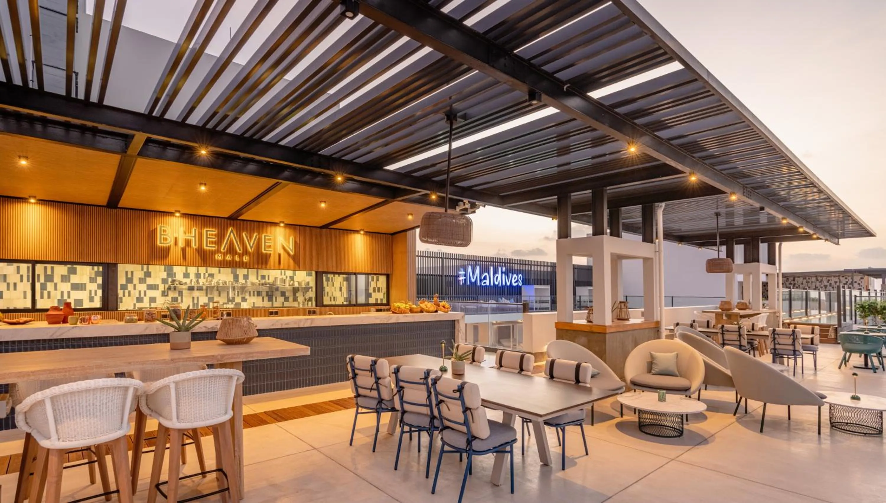 Restaurant/places to eat in Barceló Nasandhura Male