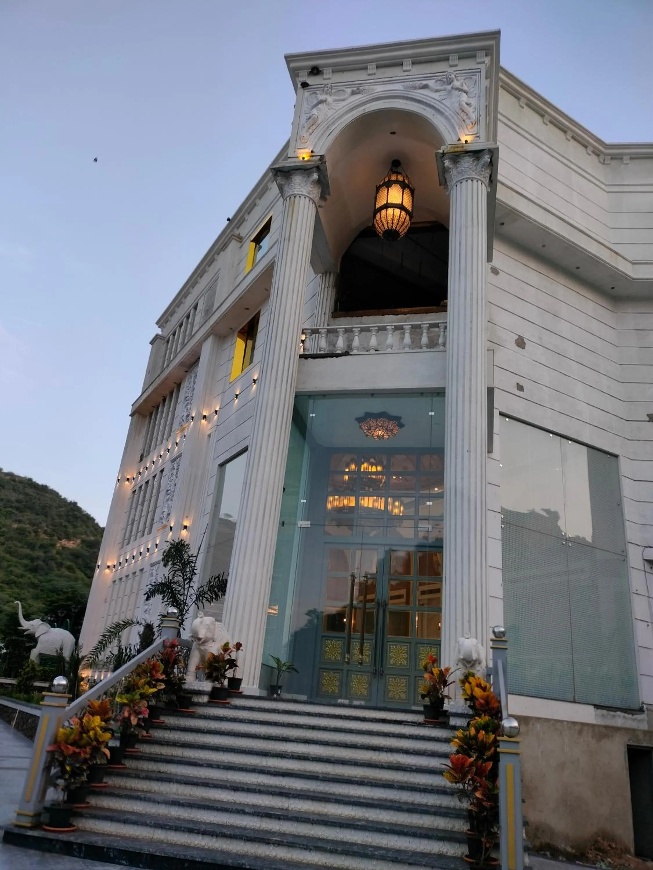 Text overlay in Clarks Resort , Ajmer