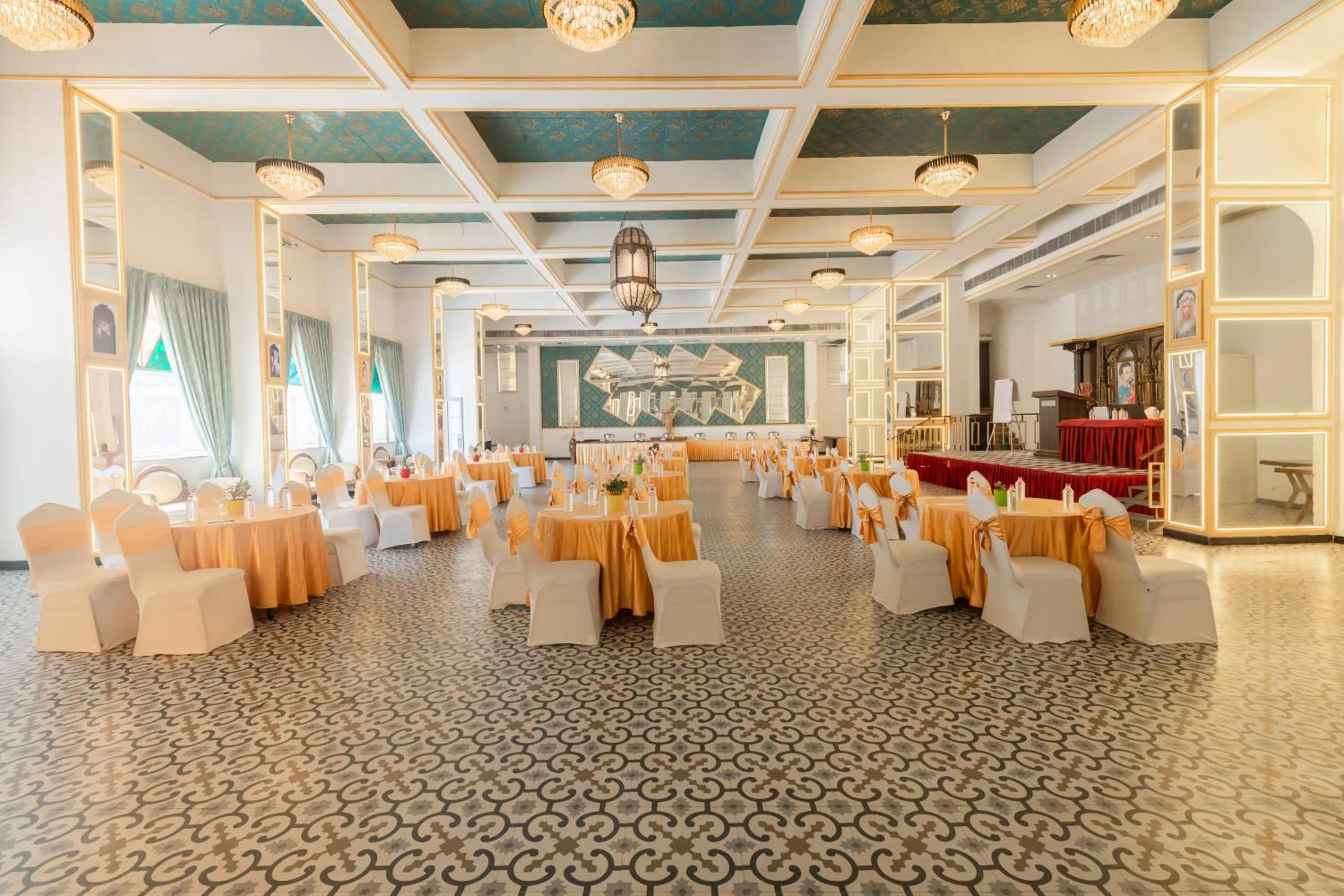 Banquet/Function facilities in Clarks Resort , Ajmer