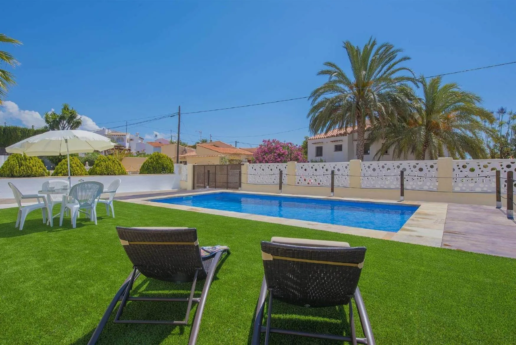 Villa Neus - PlusHolidays