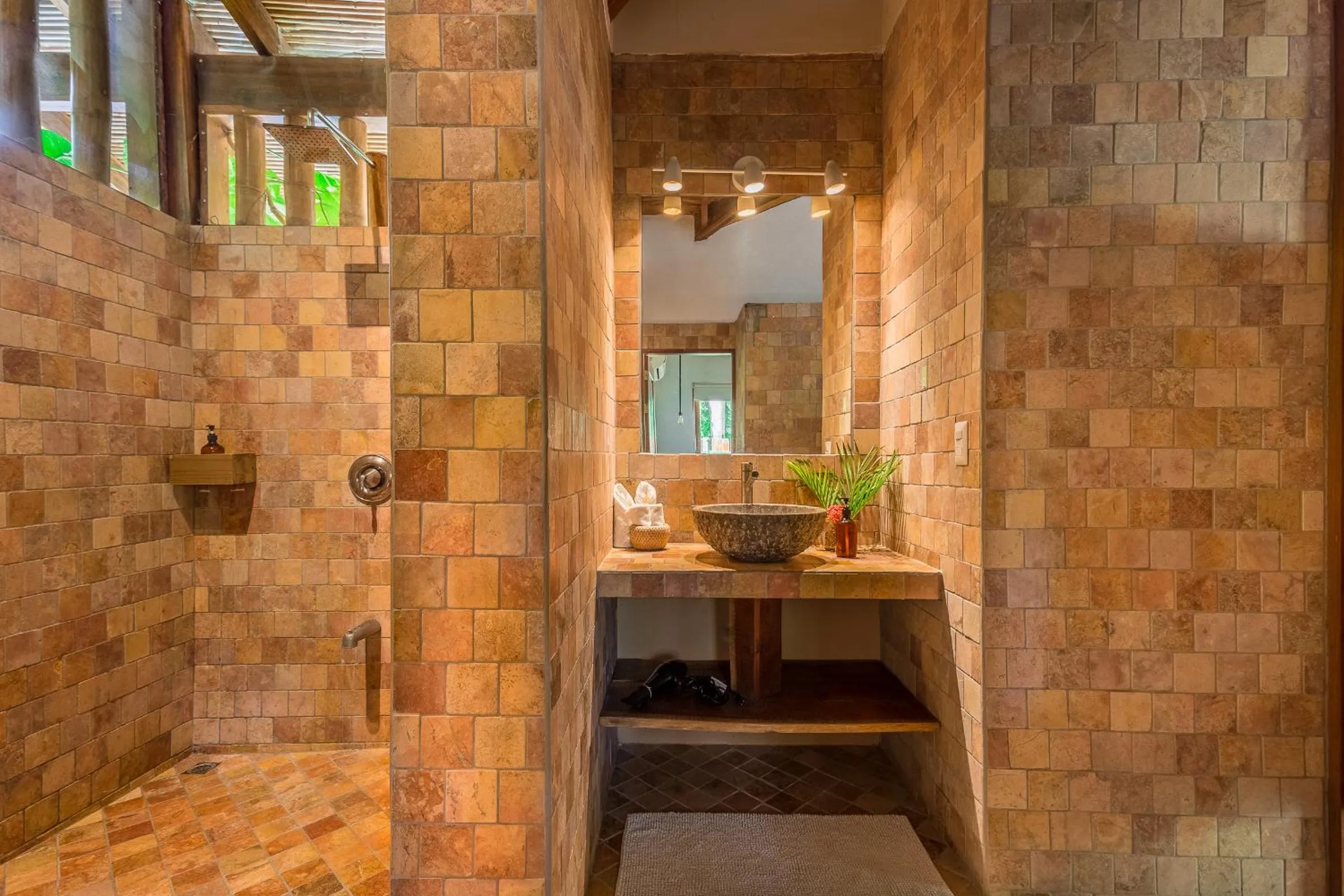 Toilet in Villas Santa Teresa