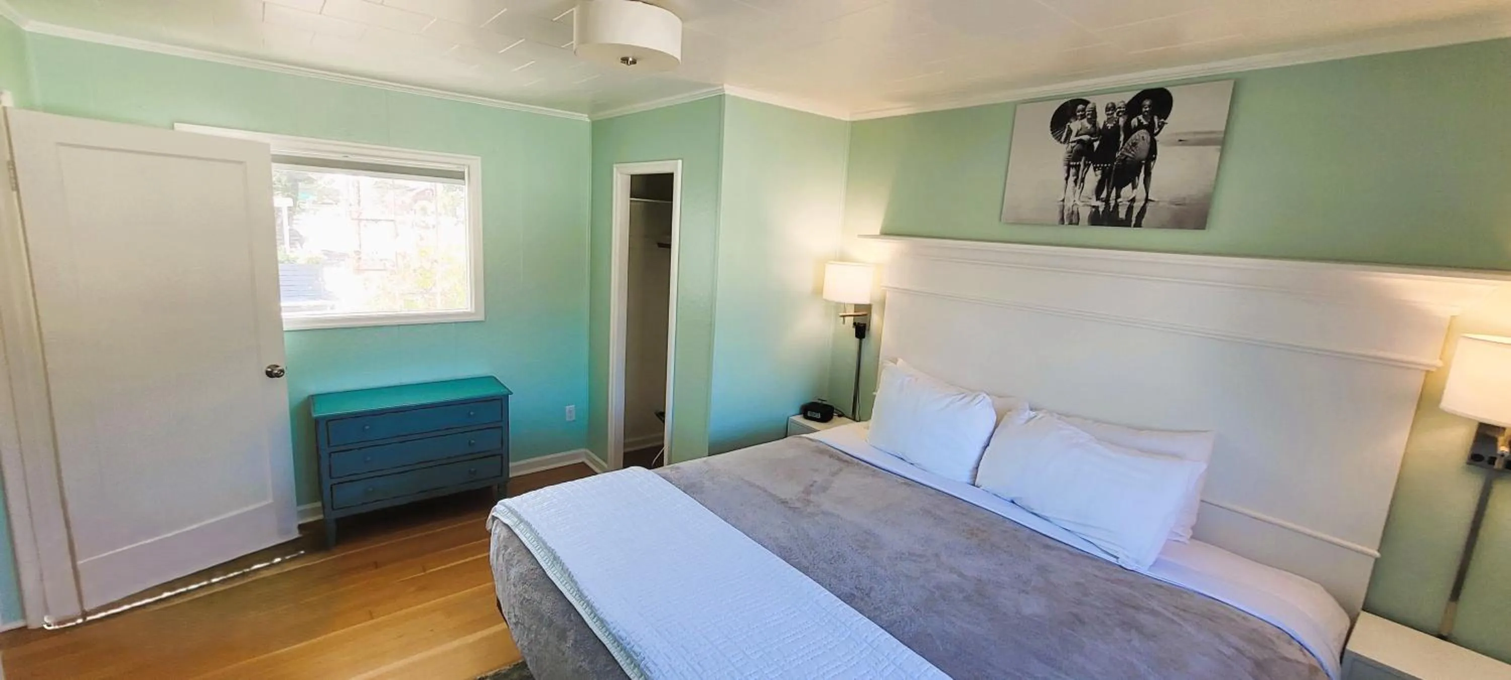 Bed in Beachside Inn