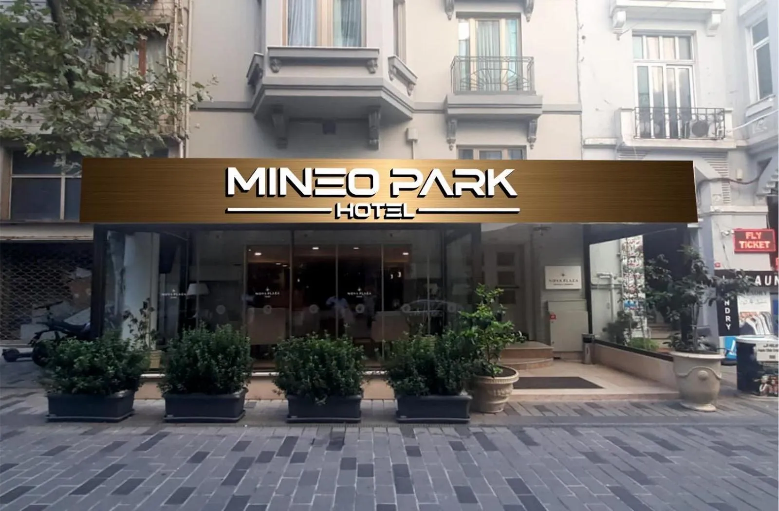 Mineo Park Hotel