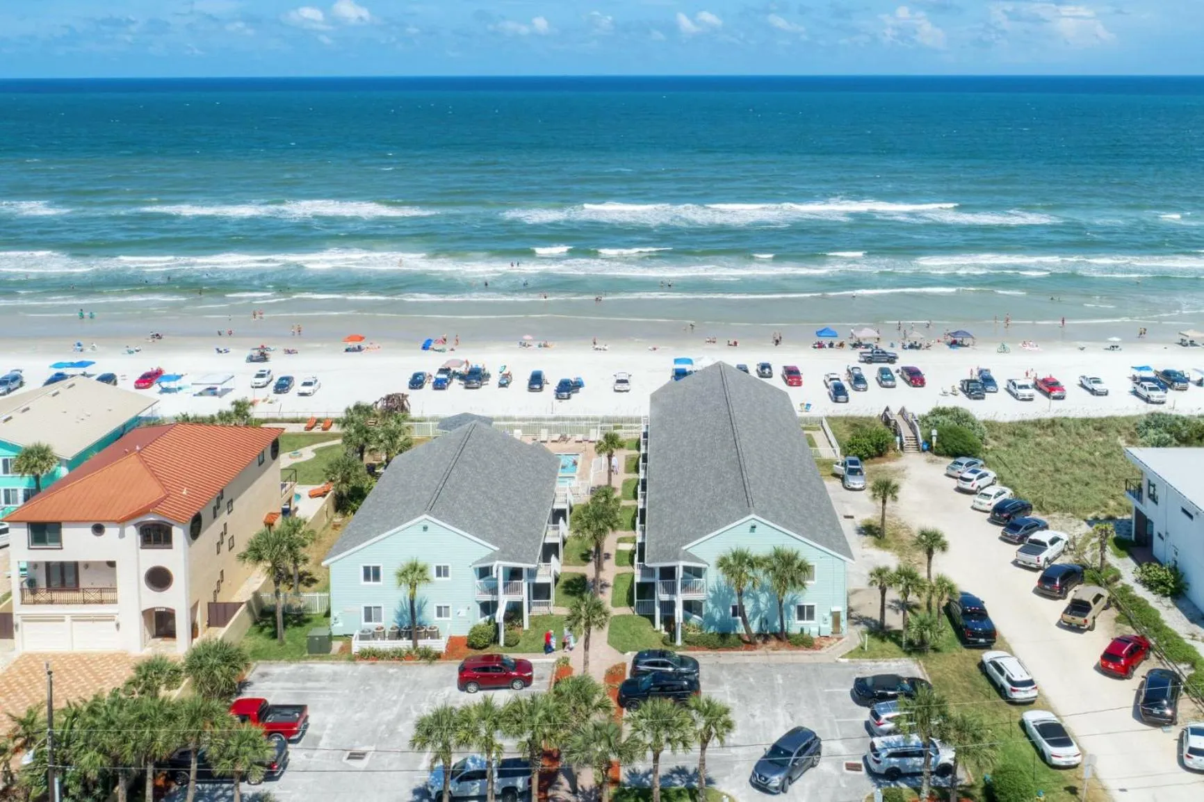 Property building in New Smyrna Waves by Exploria Resorts