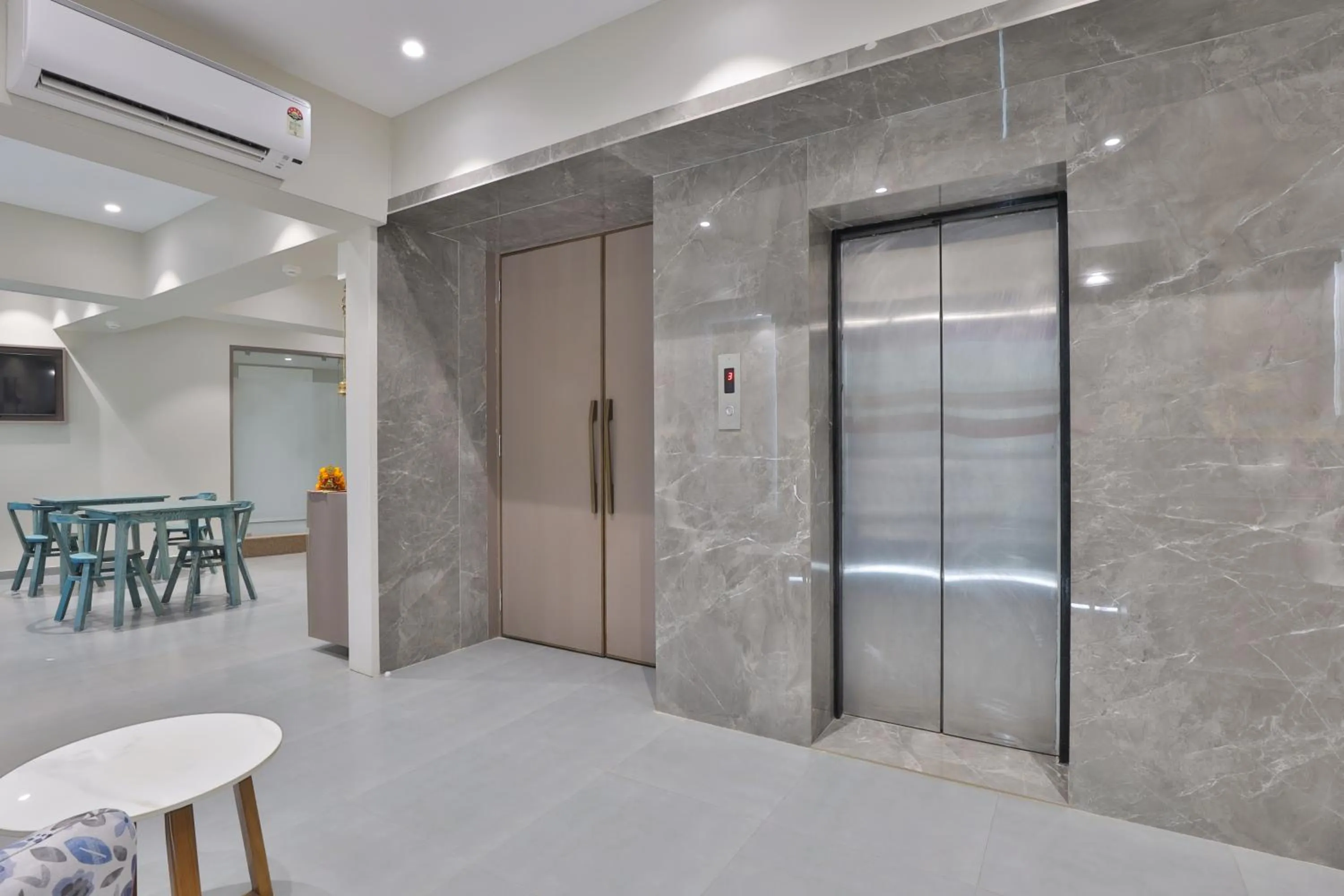 elevator in Hotel The Grand Suites