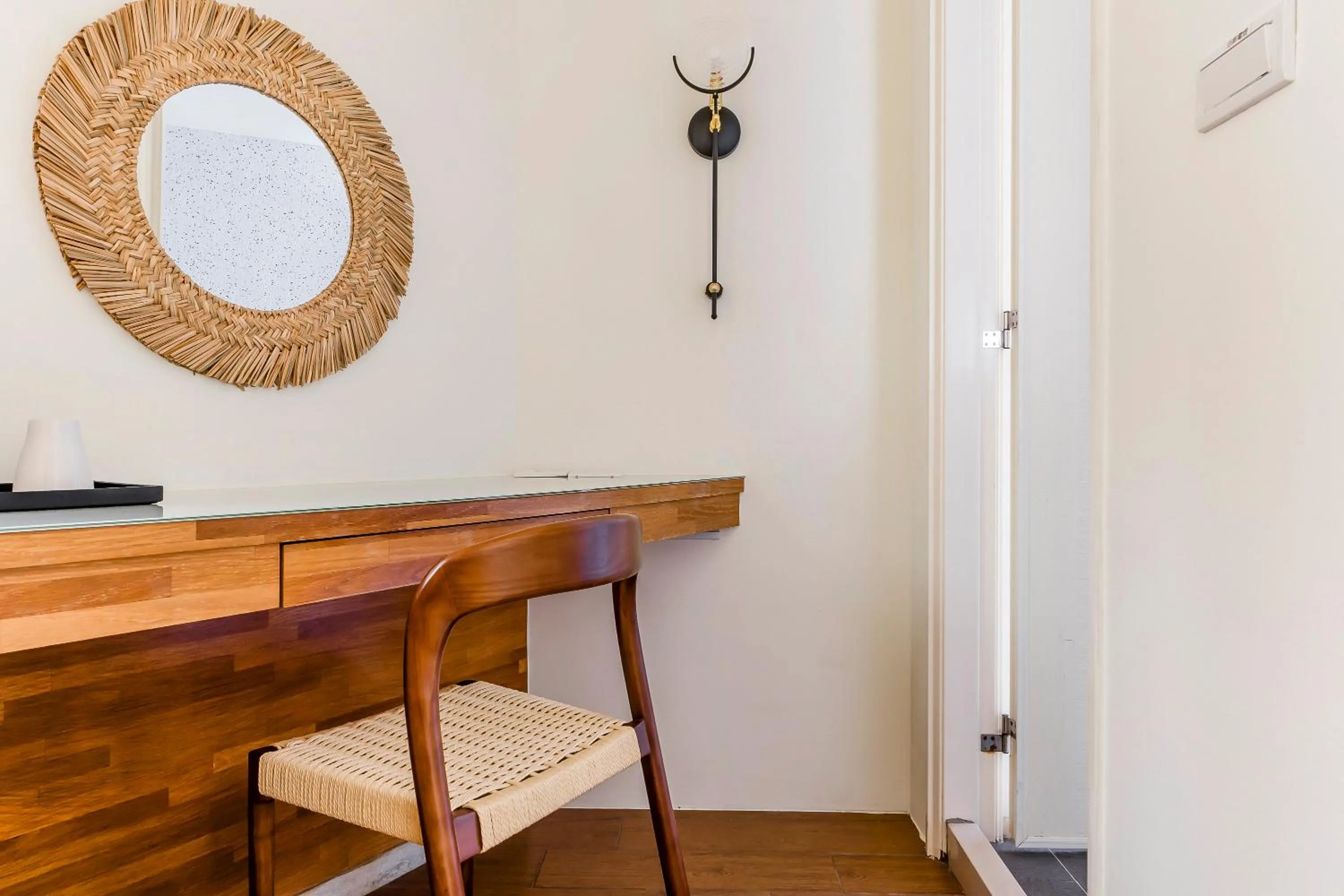 Decorative detail in Chin Style Smart Stay