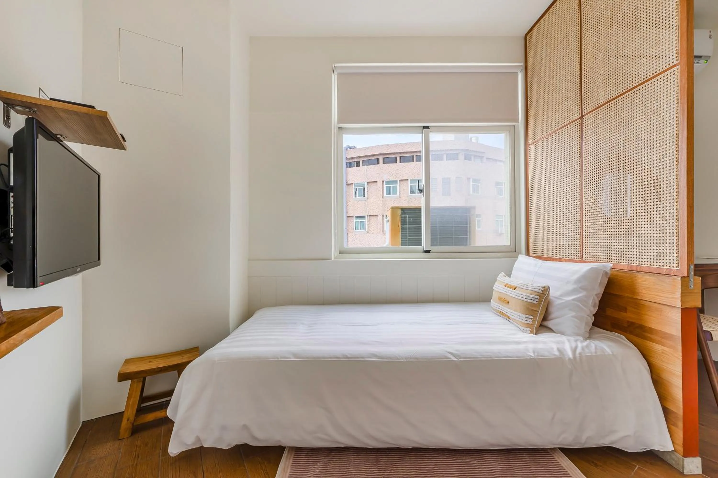 Photo of the whole room, Bed in Chin Style Smart Stay