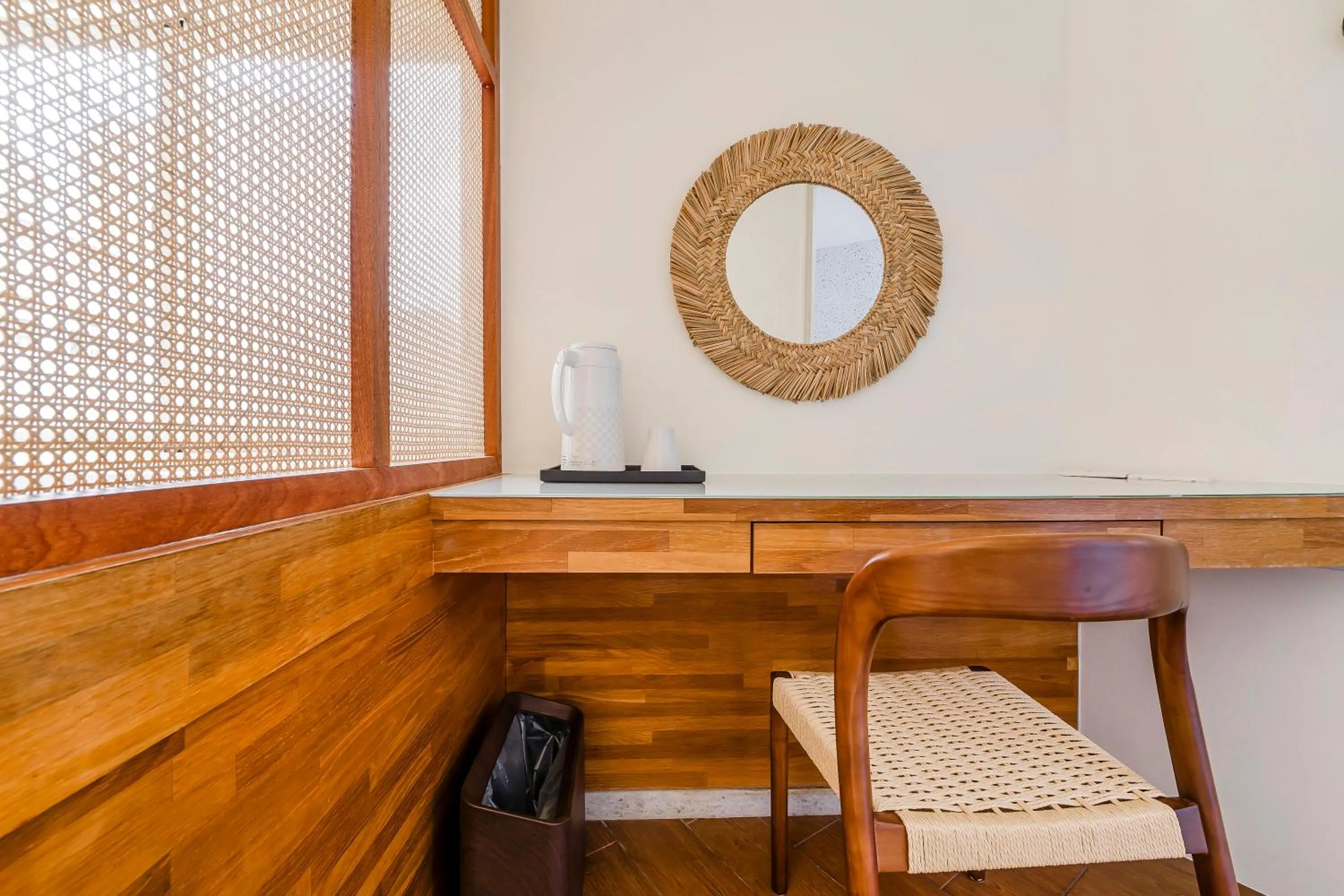 Decorative detail in Chin Style Smart Stay