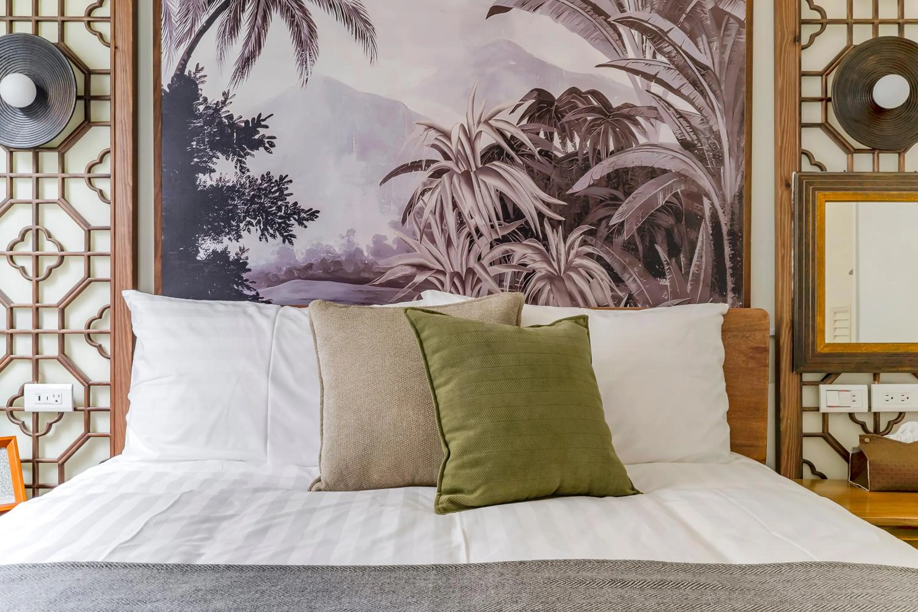 Bed in Chin Style Smart Stay