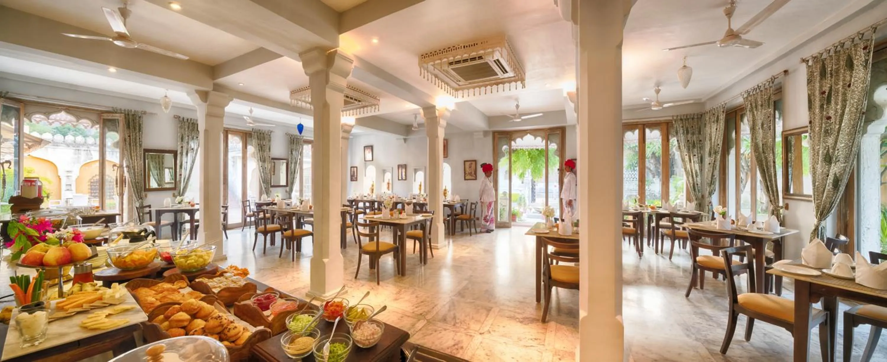 Restaurant/places to eat in The Rawla Narlai - A Luxury Heritage Stay in Leopard Country