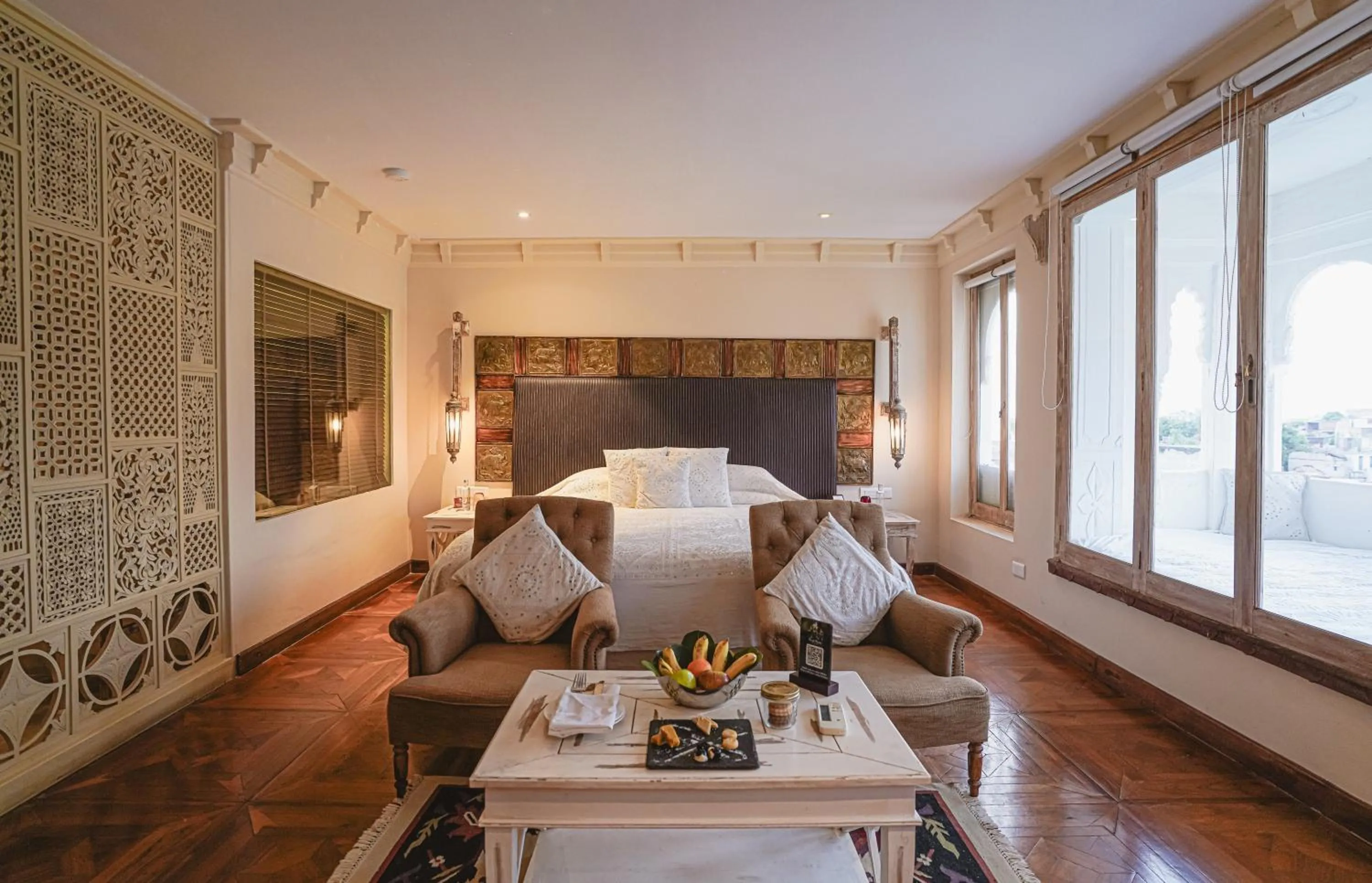 Bed in The Rawla Narlai - A Luxury Heritage Stay in Leopard Country