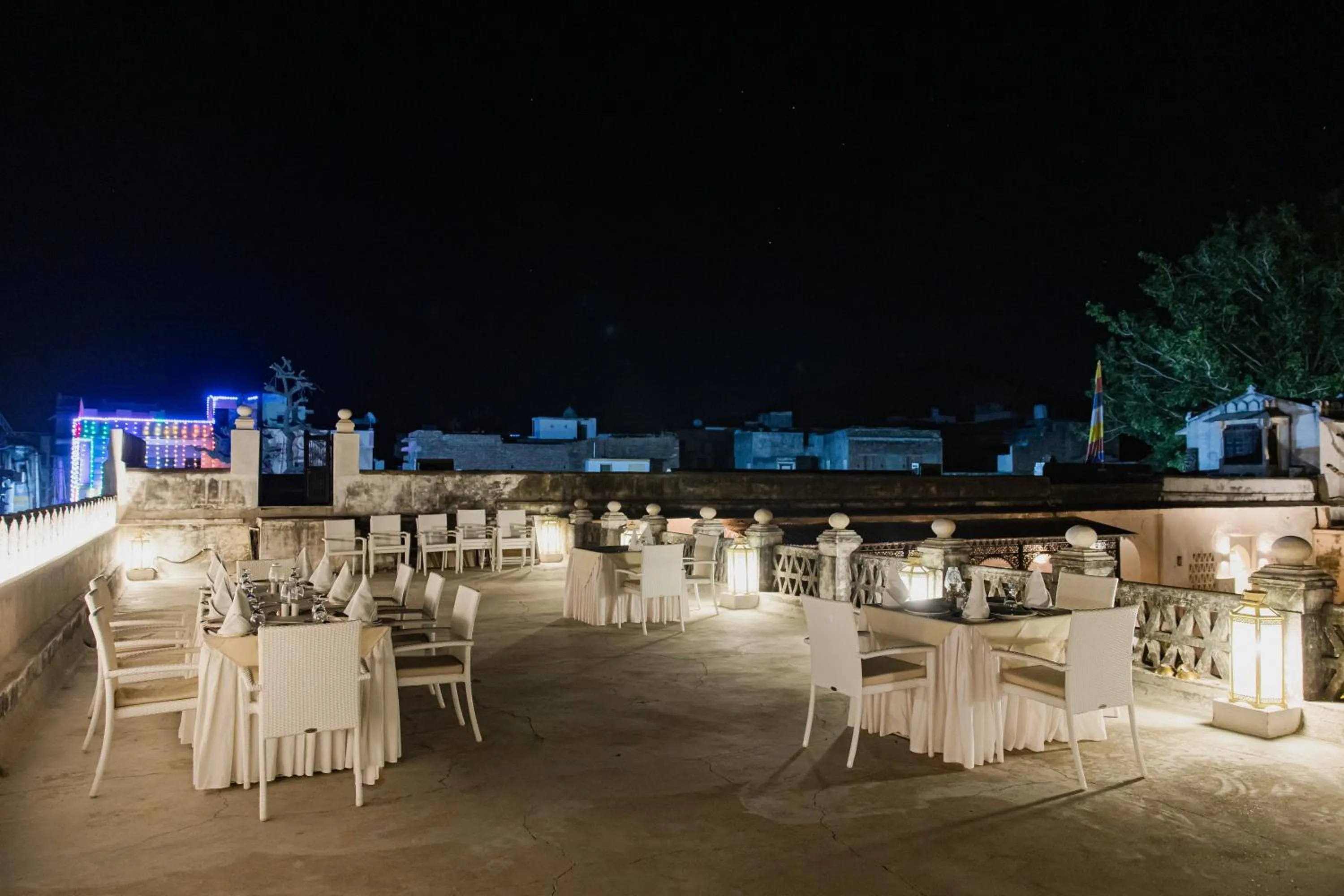 Restaurant/places to eat in The Rawla Narlai - A Luxury Heritage Stay in Leopard Country