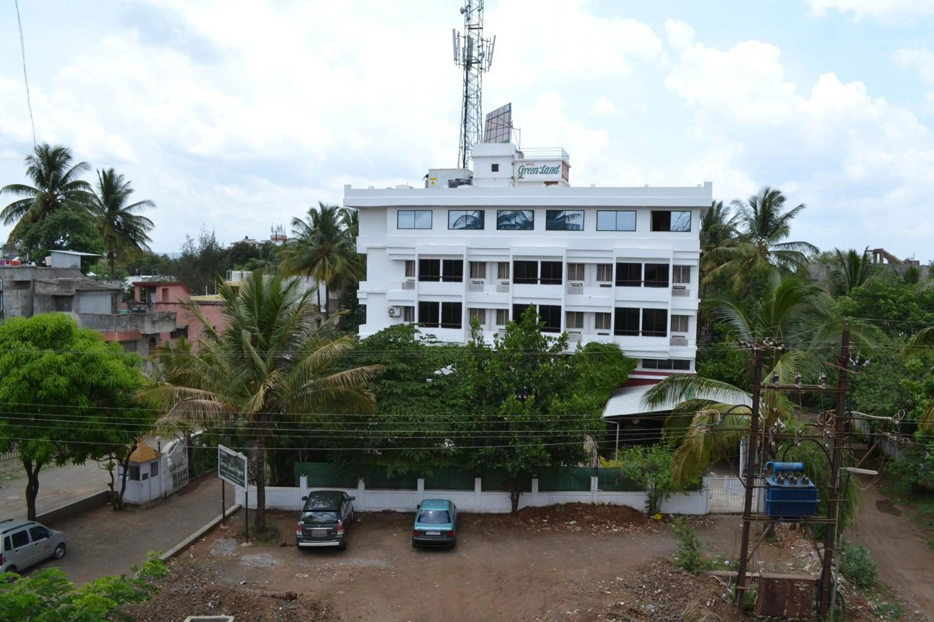 Facade/entrance in Hotel GreenLand-Elegant