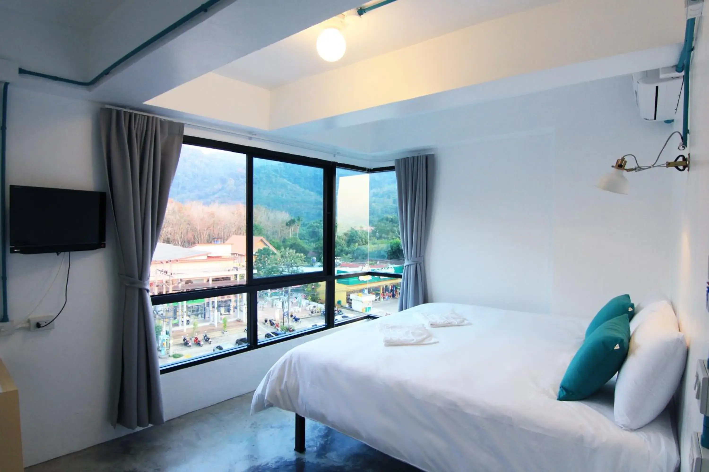 King Room with Mountain View in To Zleep Hotel Khaolak King Room with Mountain View in To Zleep Hotel Khaolak