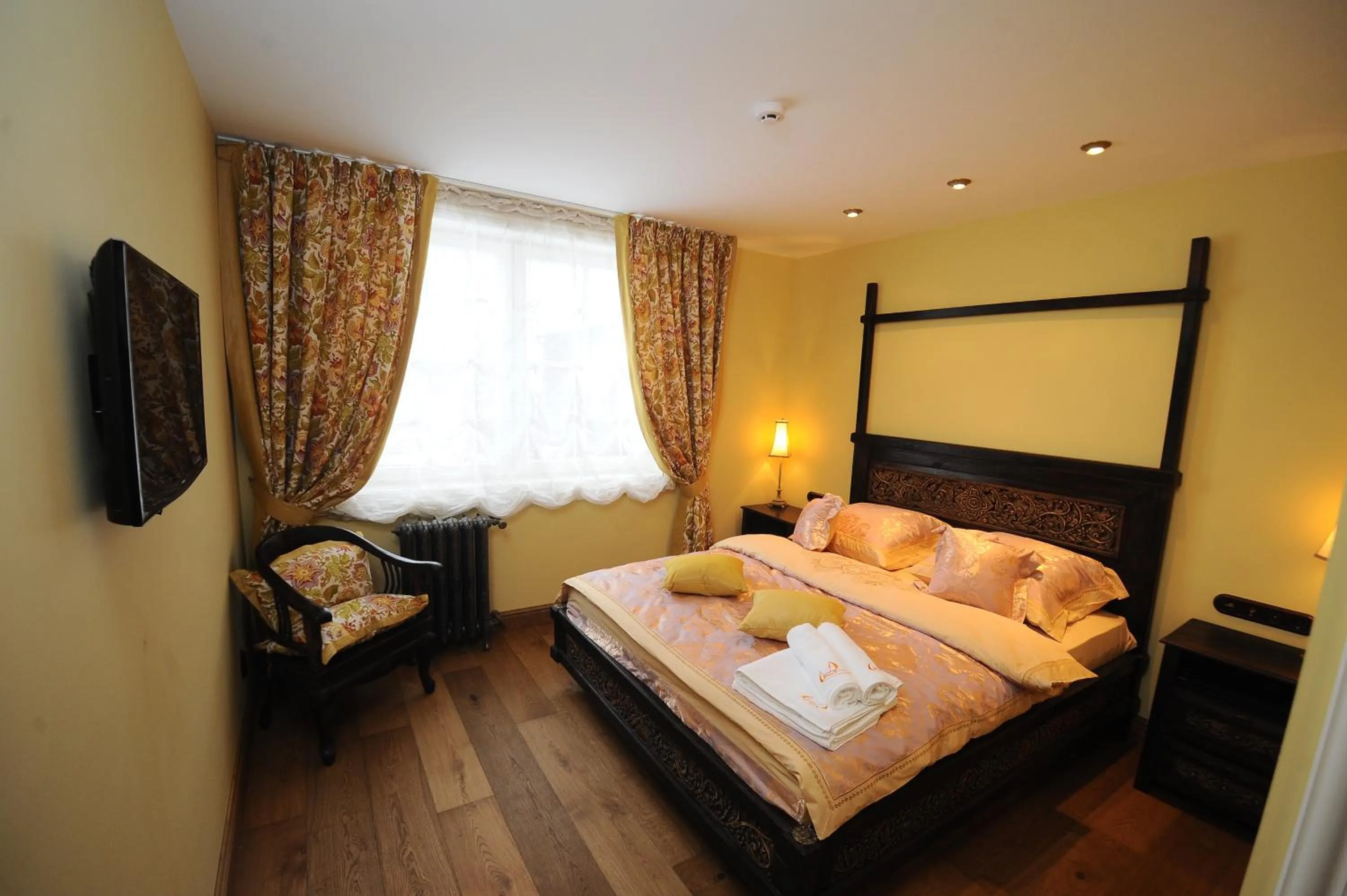 Photo of the whole room, Bed in Argo Trakai