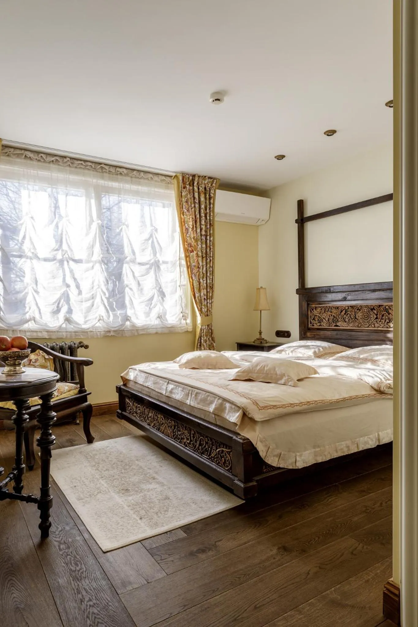 Photo of the whole room, Bed in Argo Trakai