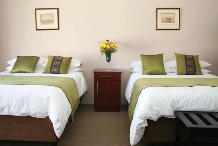 Photo of the whole room, Bed in Queen Manor Boutique Guest House