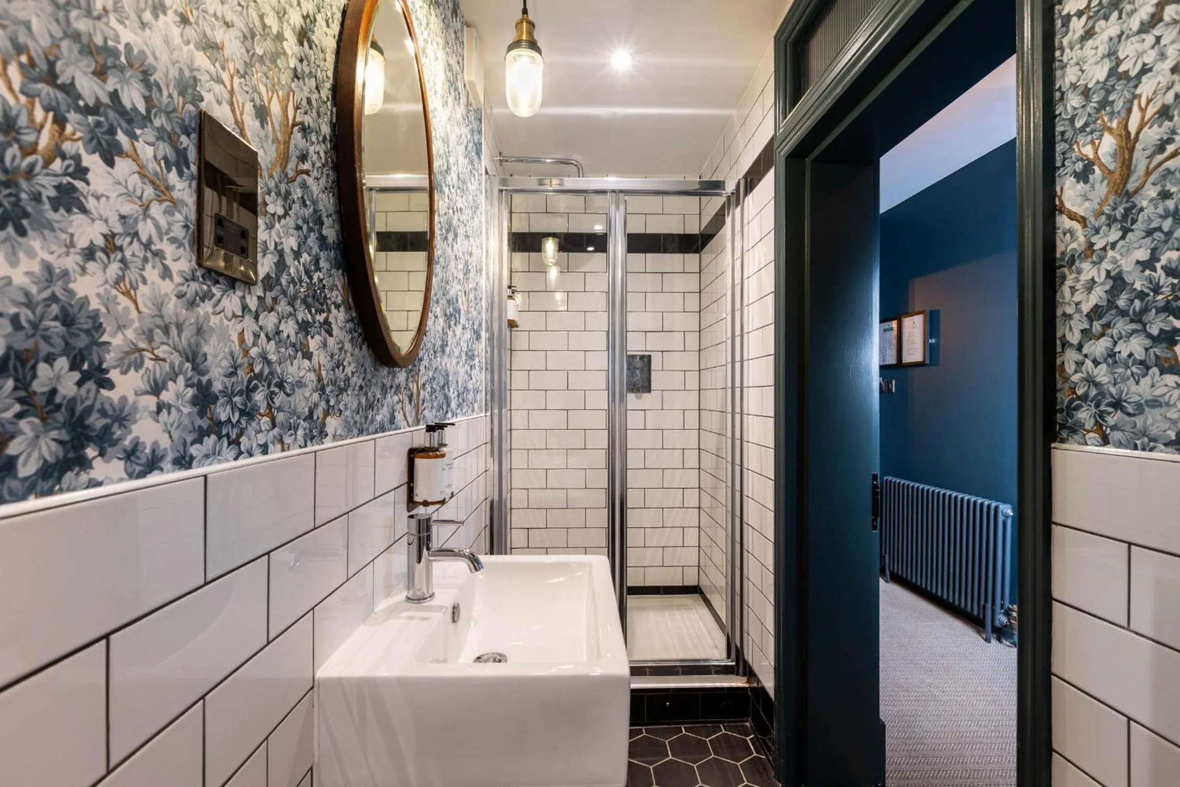 Bathroom in The Red Lion Hotel