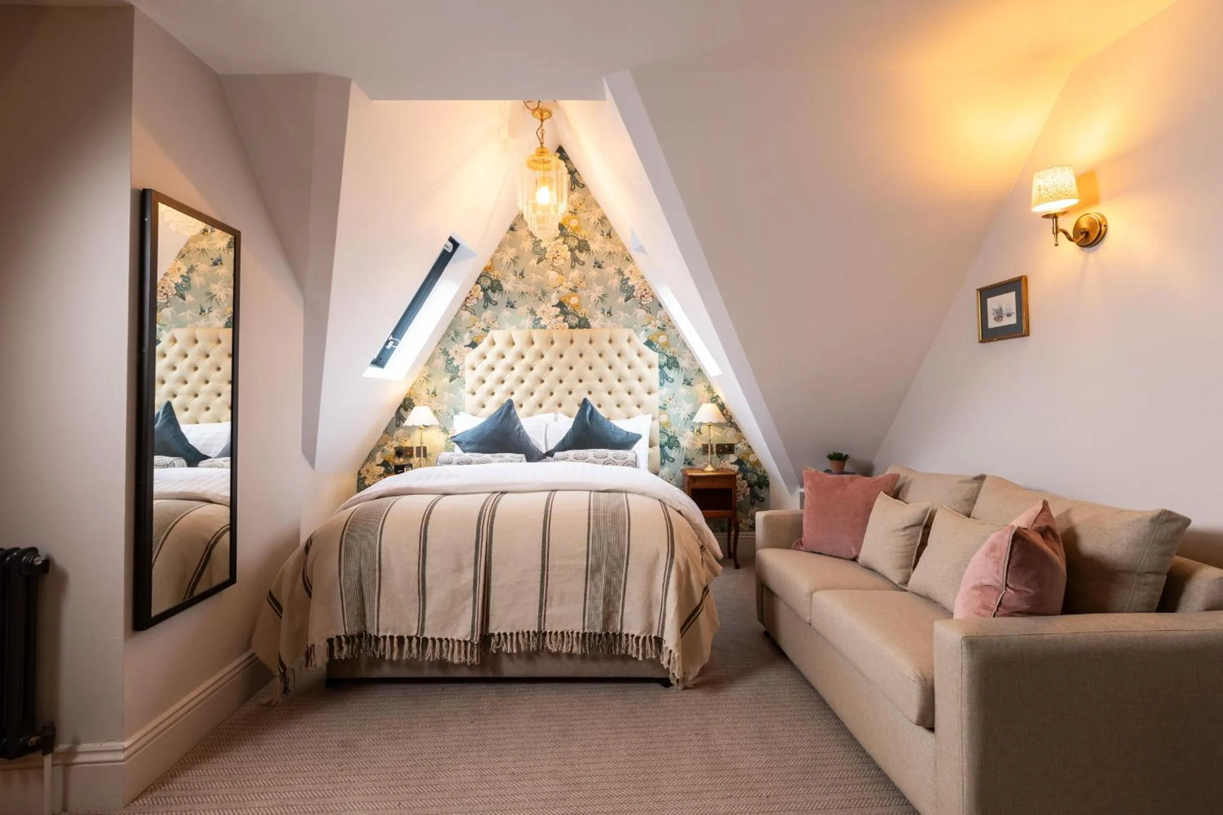 Bed in The Red Lion Hotel