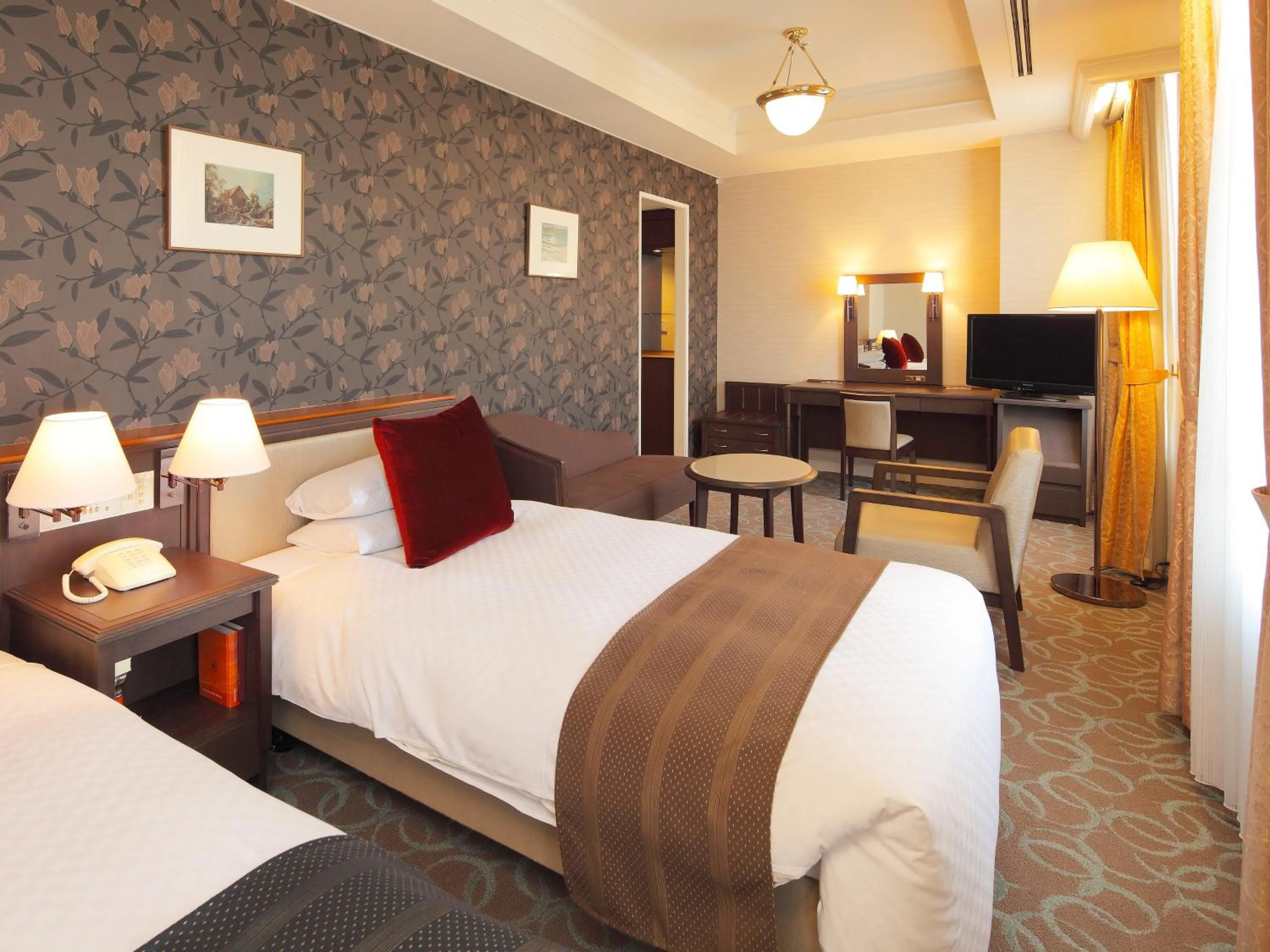 furniture, Bed in Kumamoto Hotel Castle