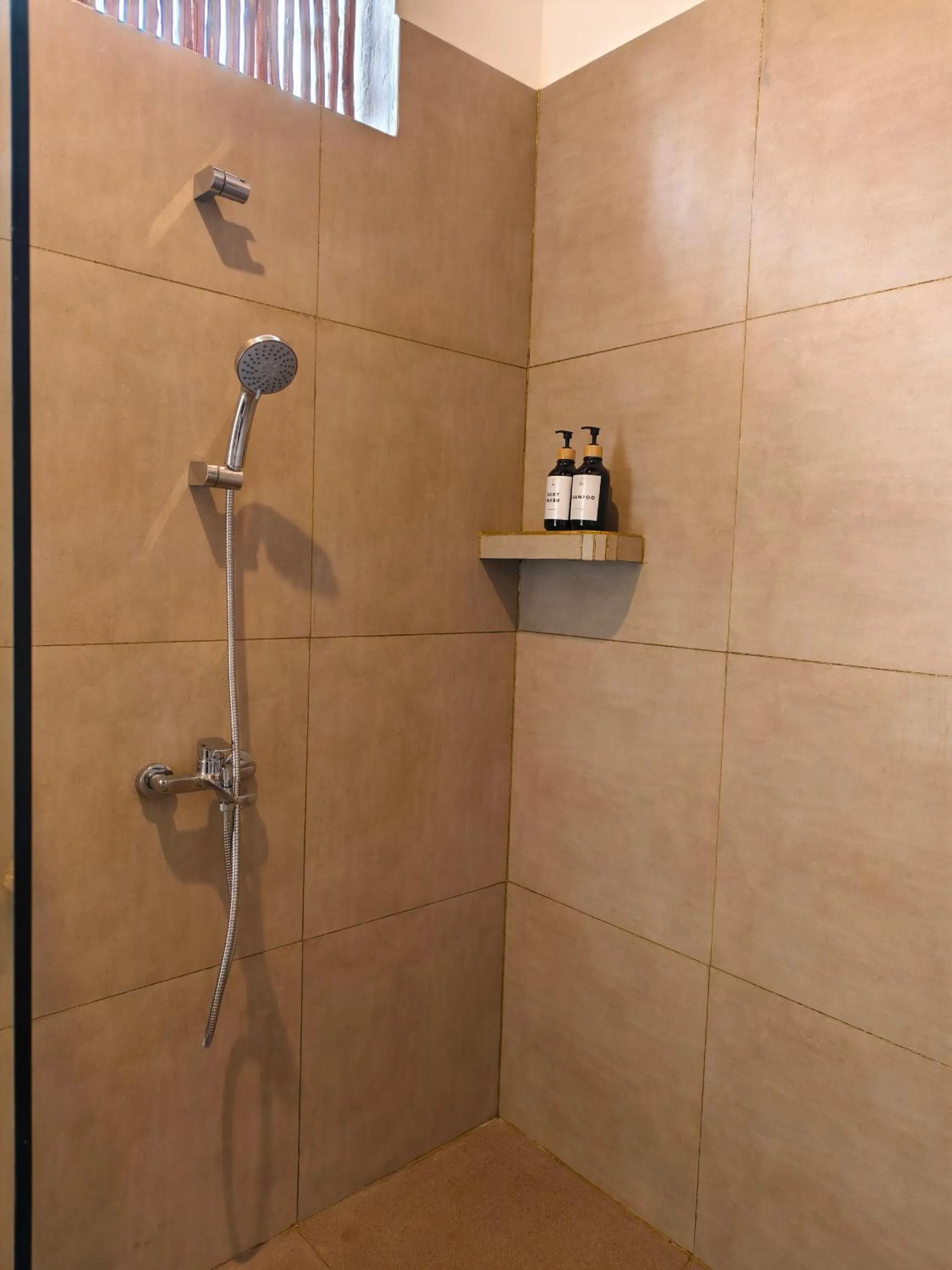 Shower in Sadi Beach House