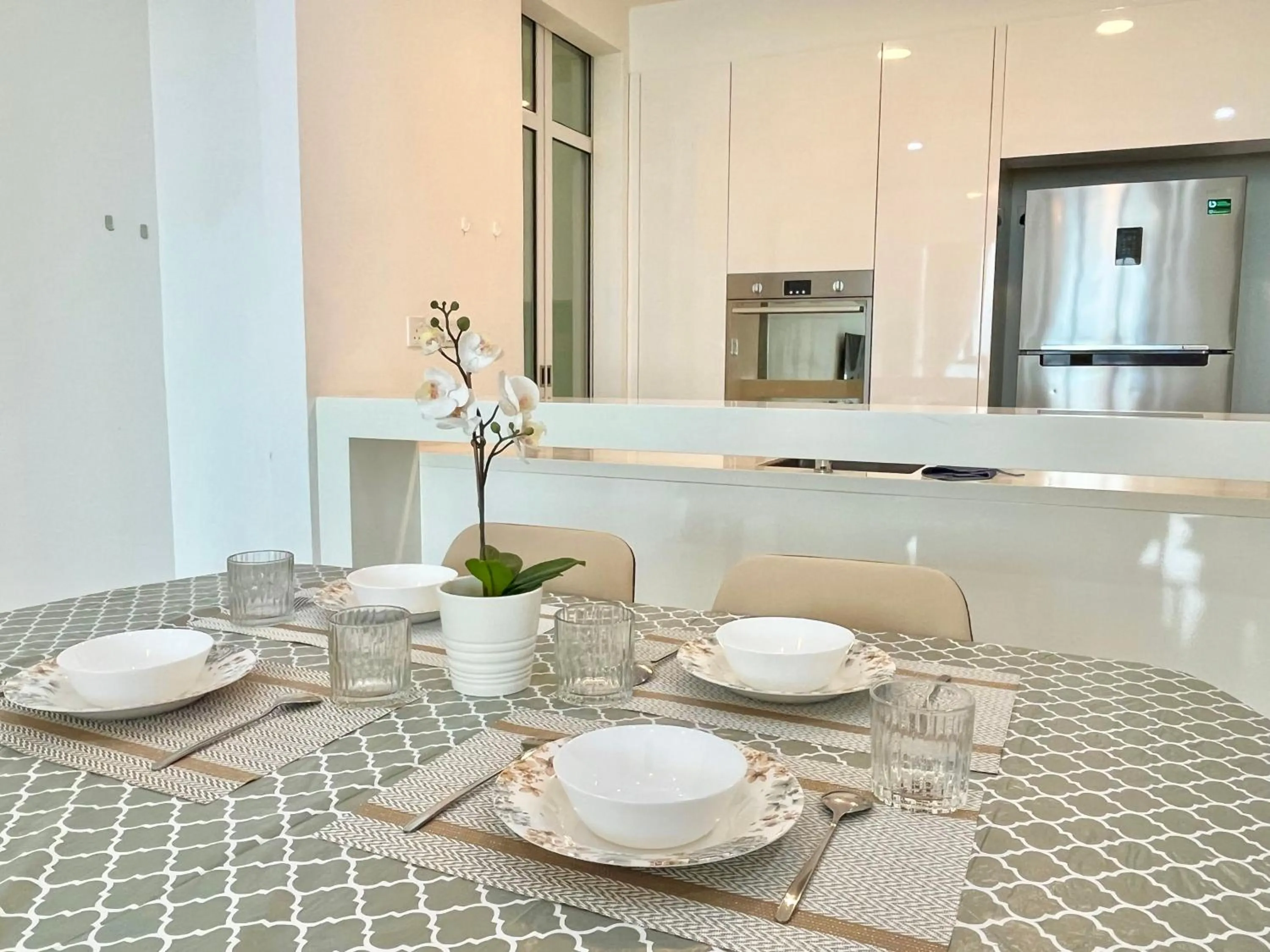 Kitchen or kitchenette in Jazz Service Suite