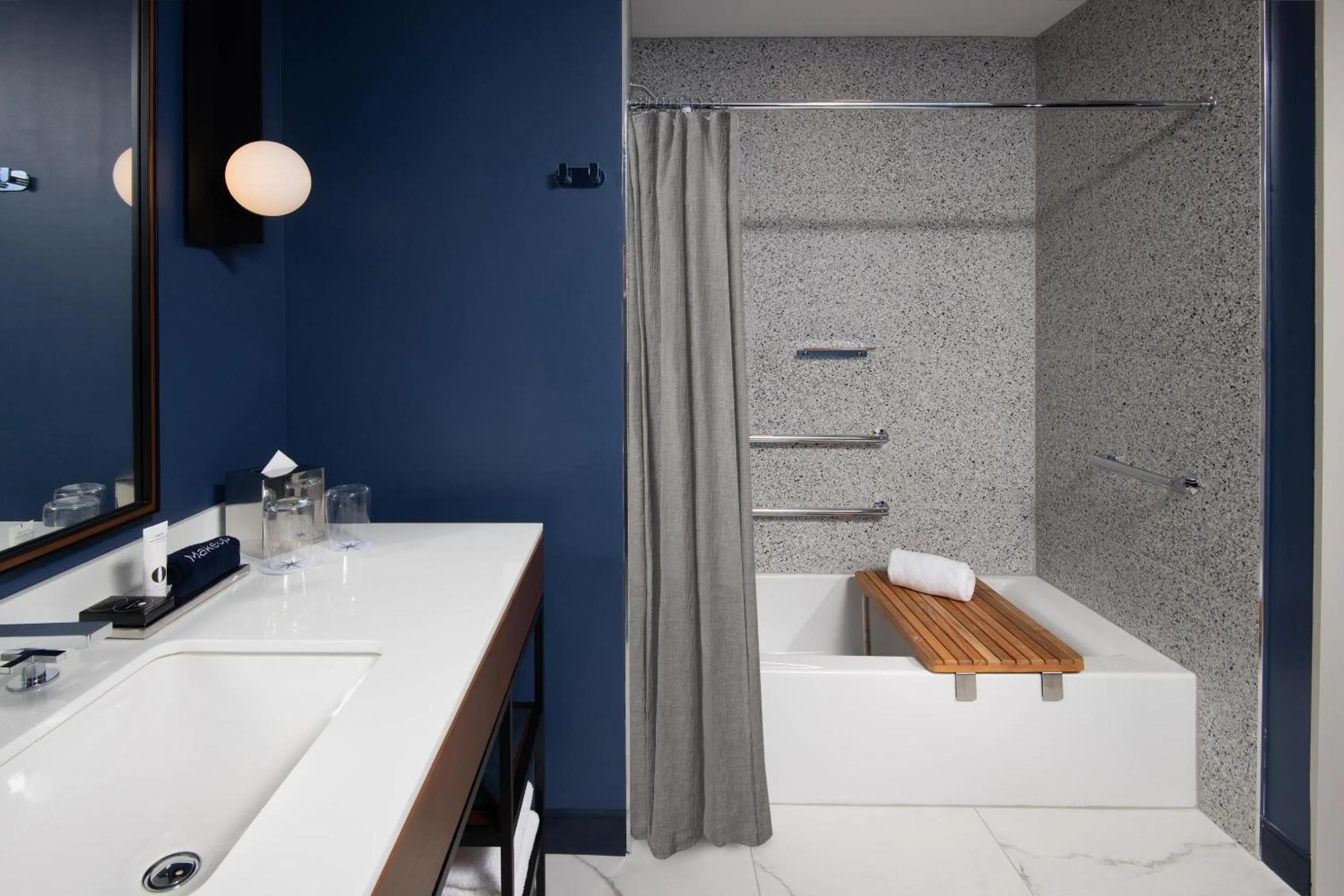 Bathroom in Hotel Polaris