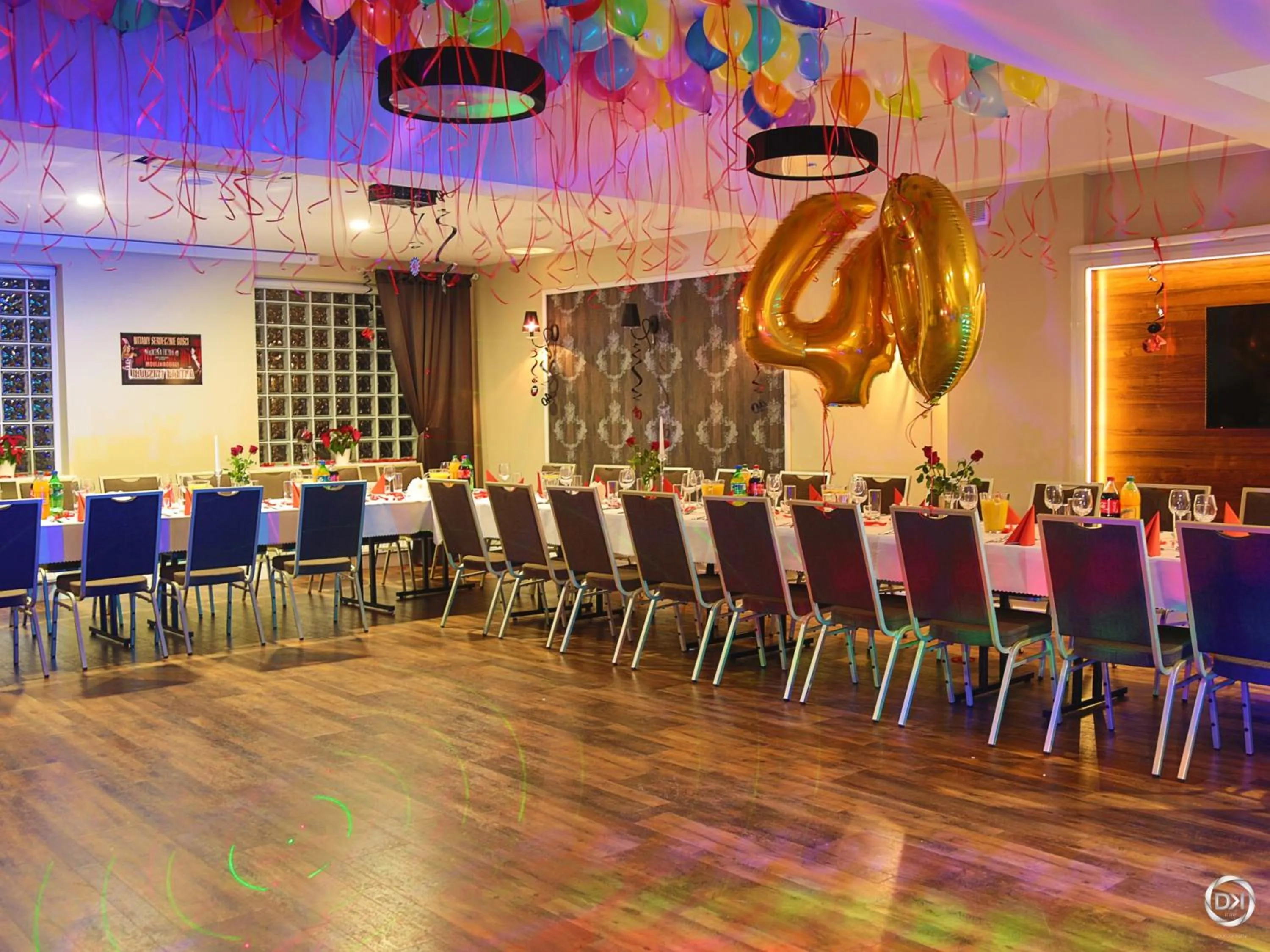 Communal lounge/ TV room in Hotel Kamienica