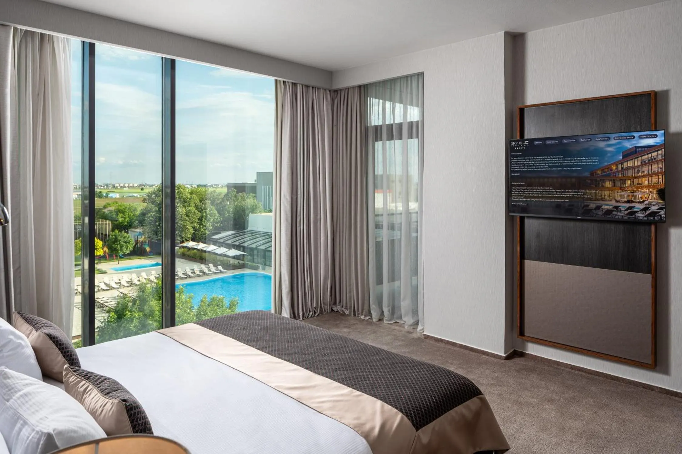 Bed in Sky Blue Hotel & Spa