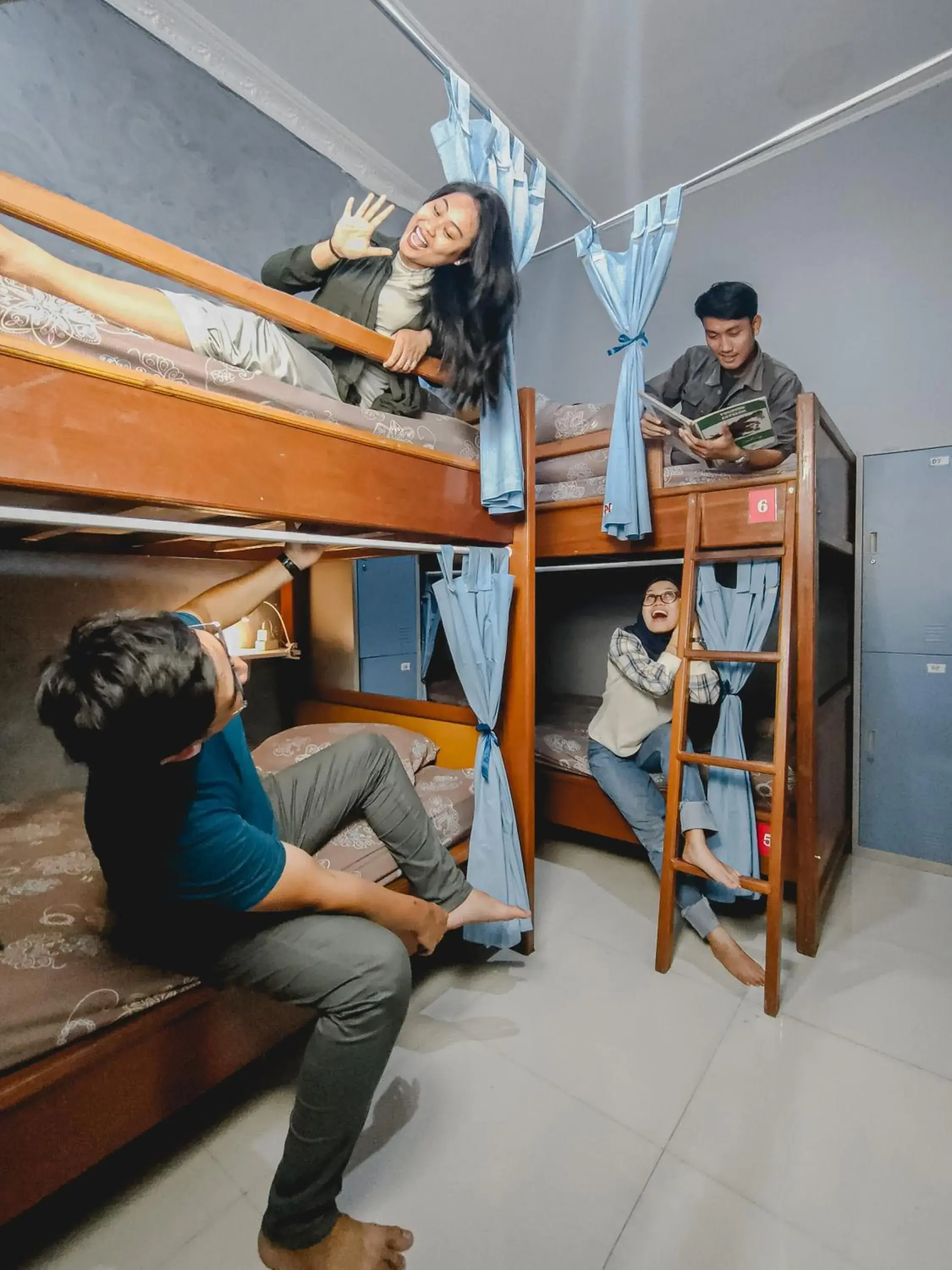 Bed in 4-Bed Mixed Dormitory Room in OstiC House Bed in 4-Bed Mixed Dormitory Room in OstiC House