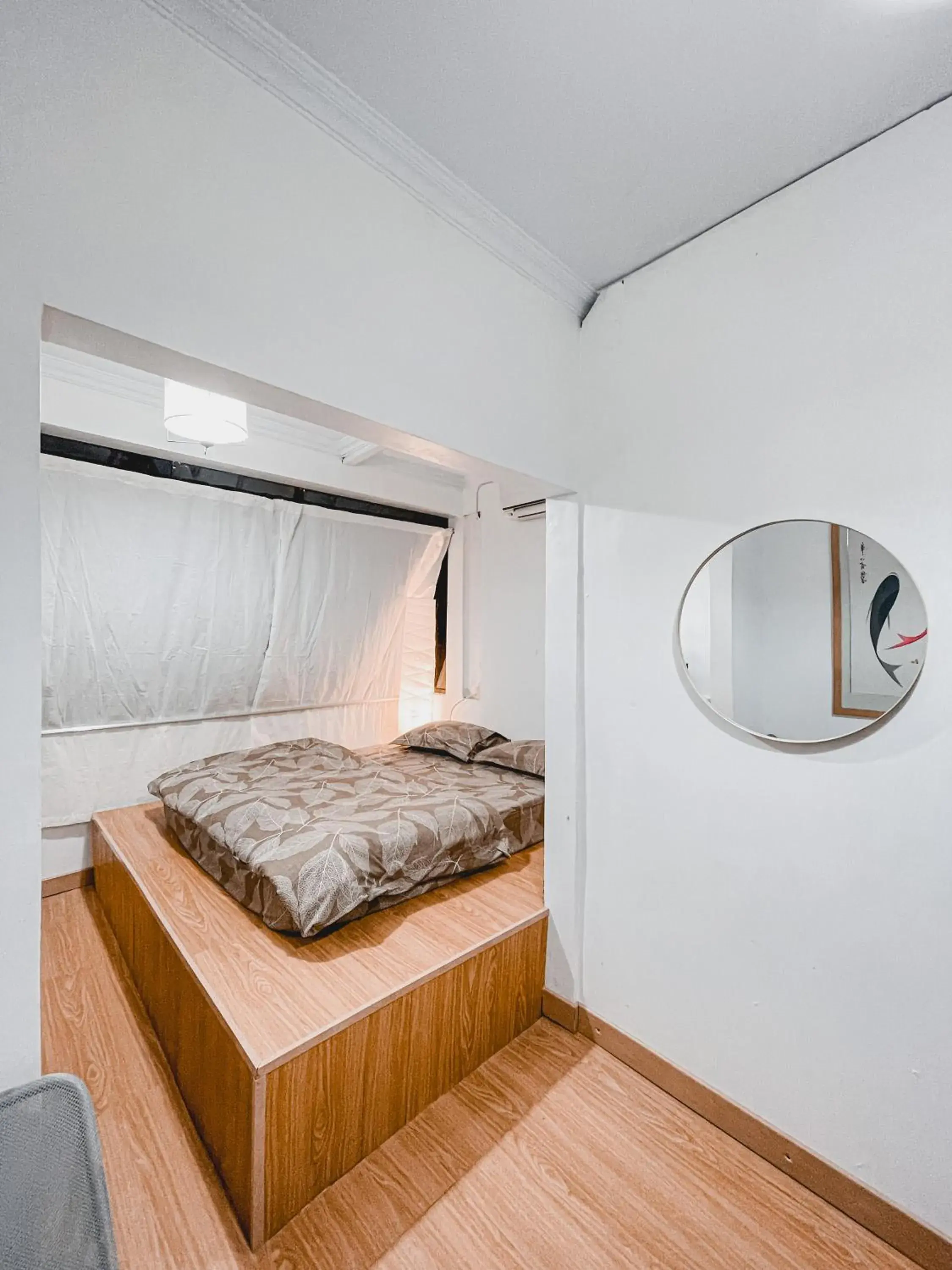 Queen Room in OstiC House Queen Room in OstiC House