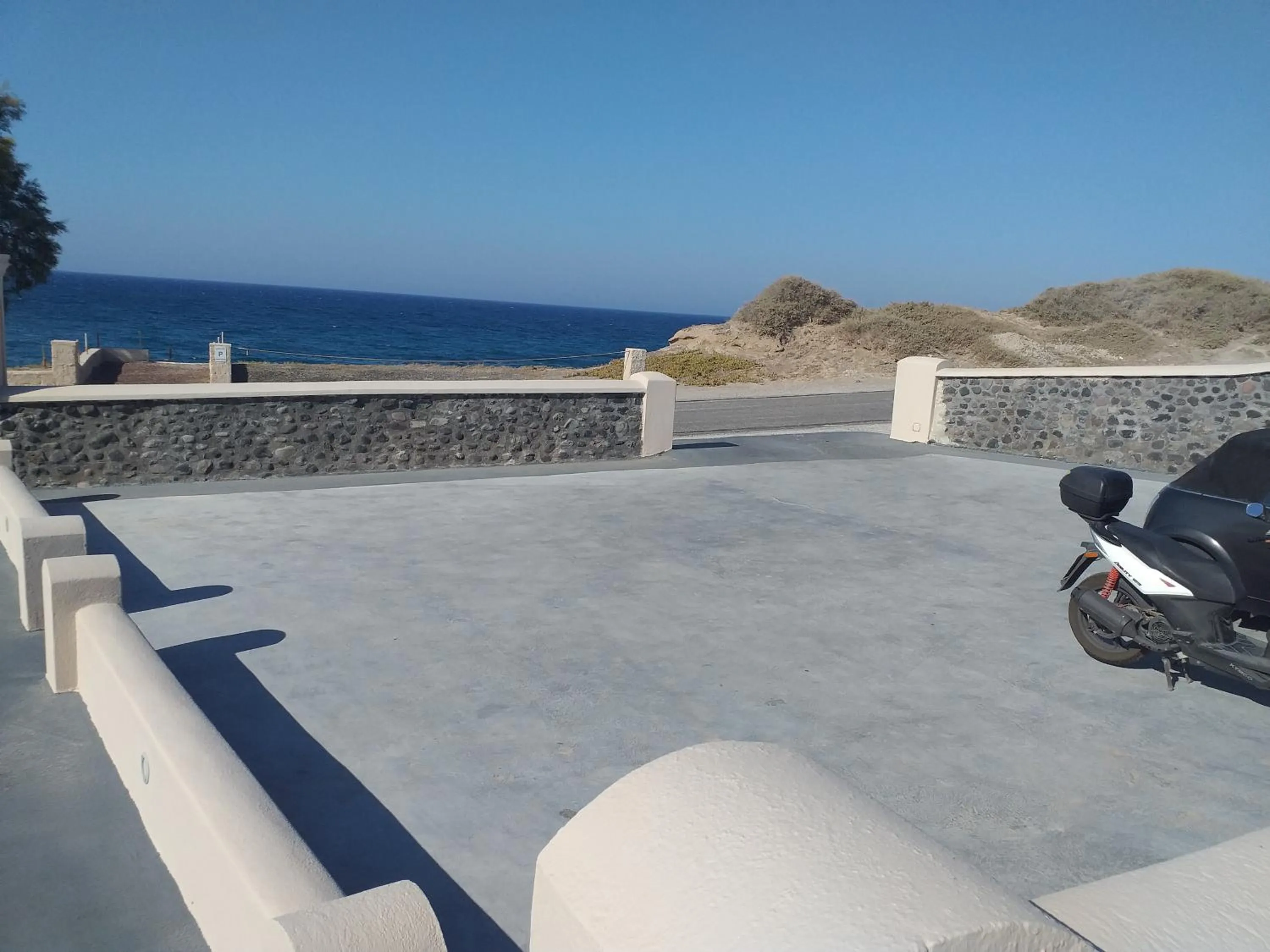 Day in En Plo Boutique Suites