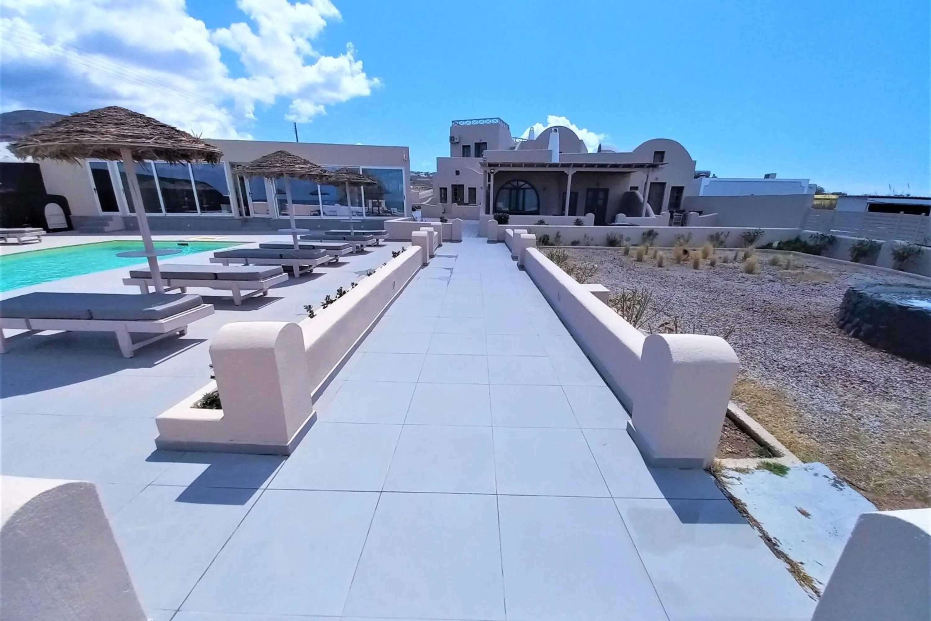 Property building in En Plo Boutique Suites