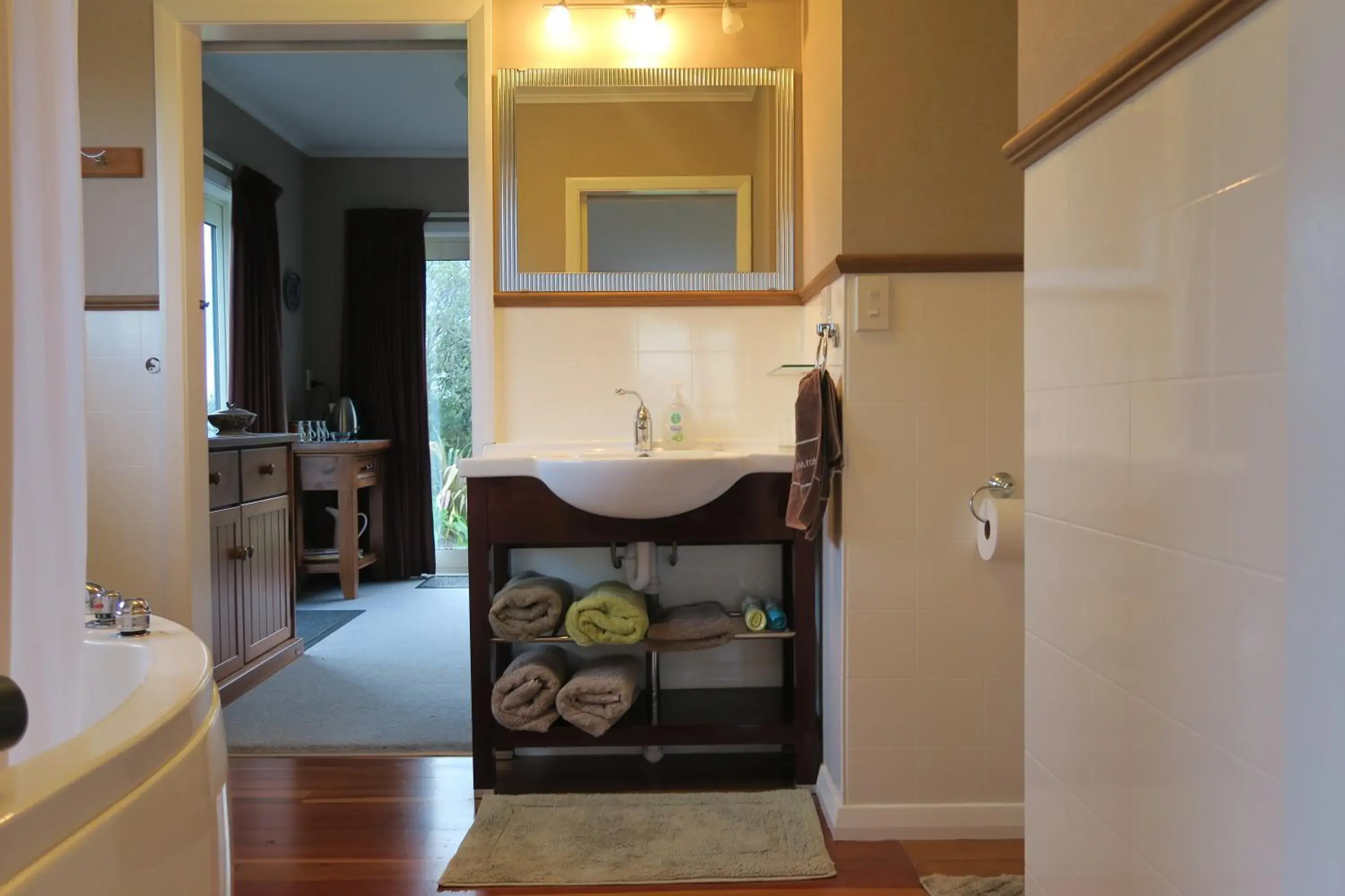 Double Room with Garden View in Scottbase B and B Double Room with Garden View in Scottbase B and B