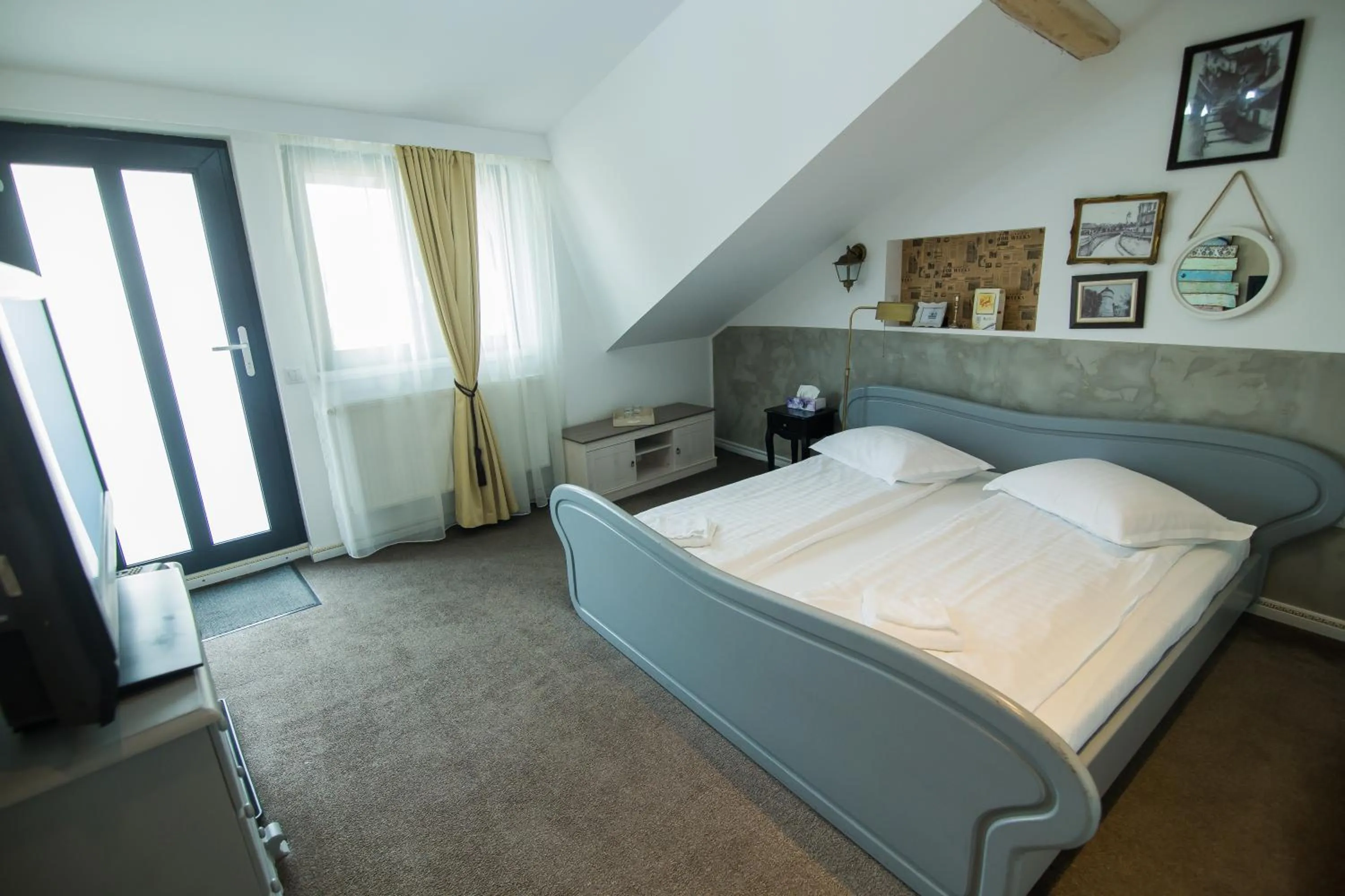 Bed in Vila Sibiu