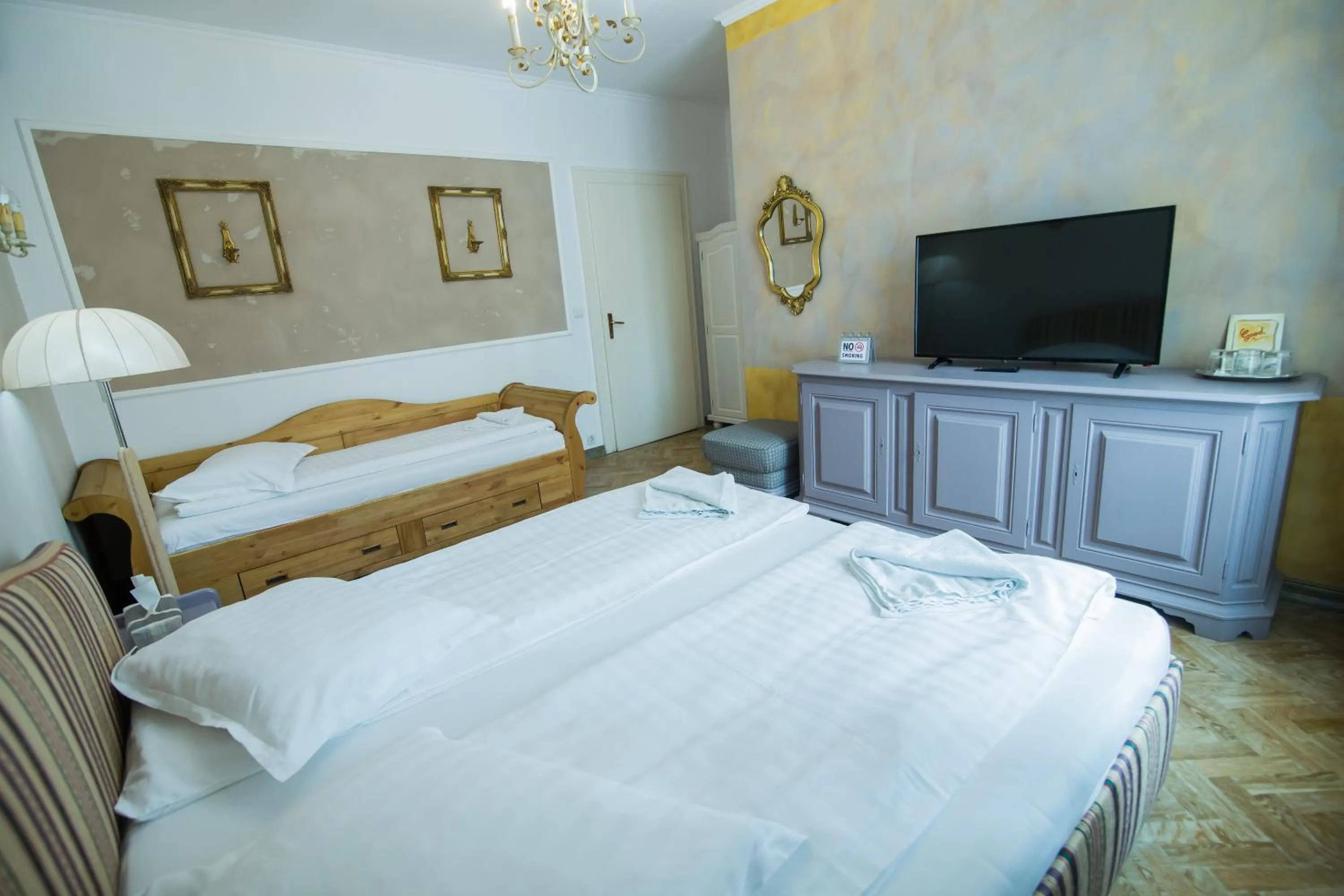 Bed in Vila Sibiu