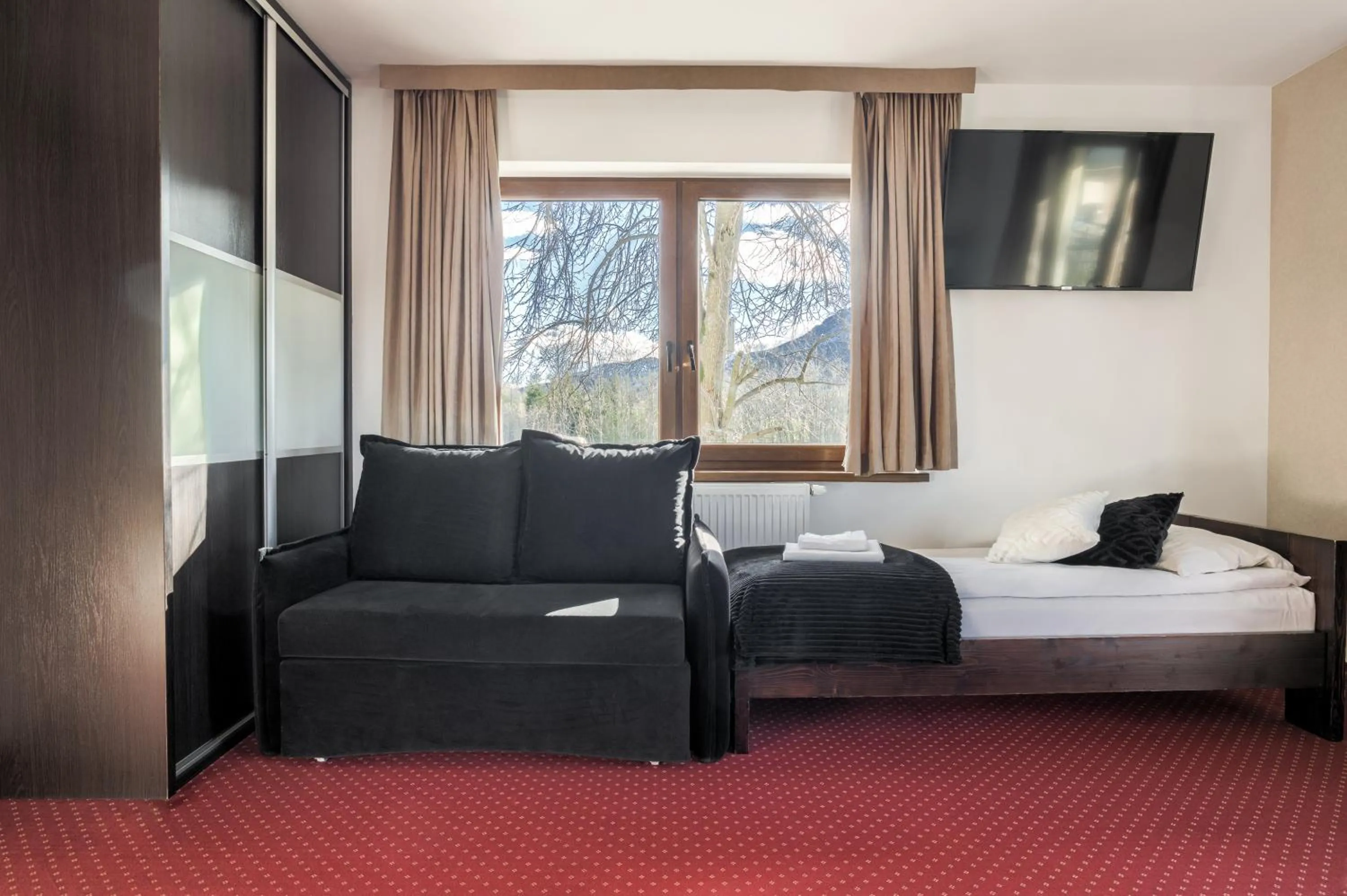 Bed in Dworek pod Giewontem - Jacuzzi & Sauna