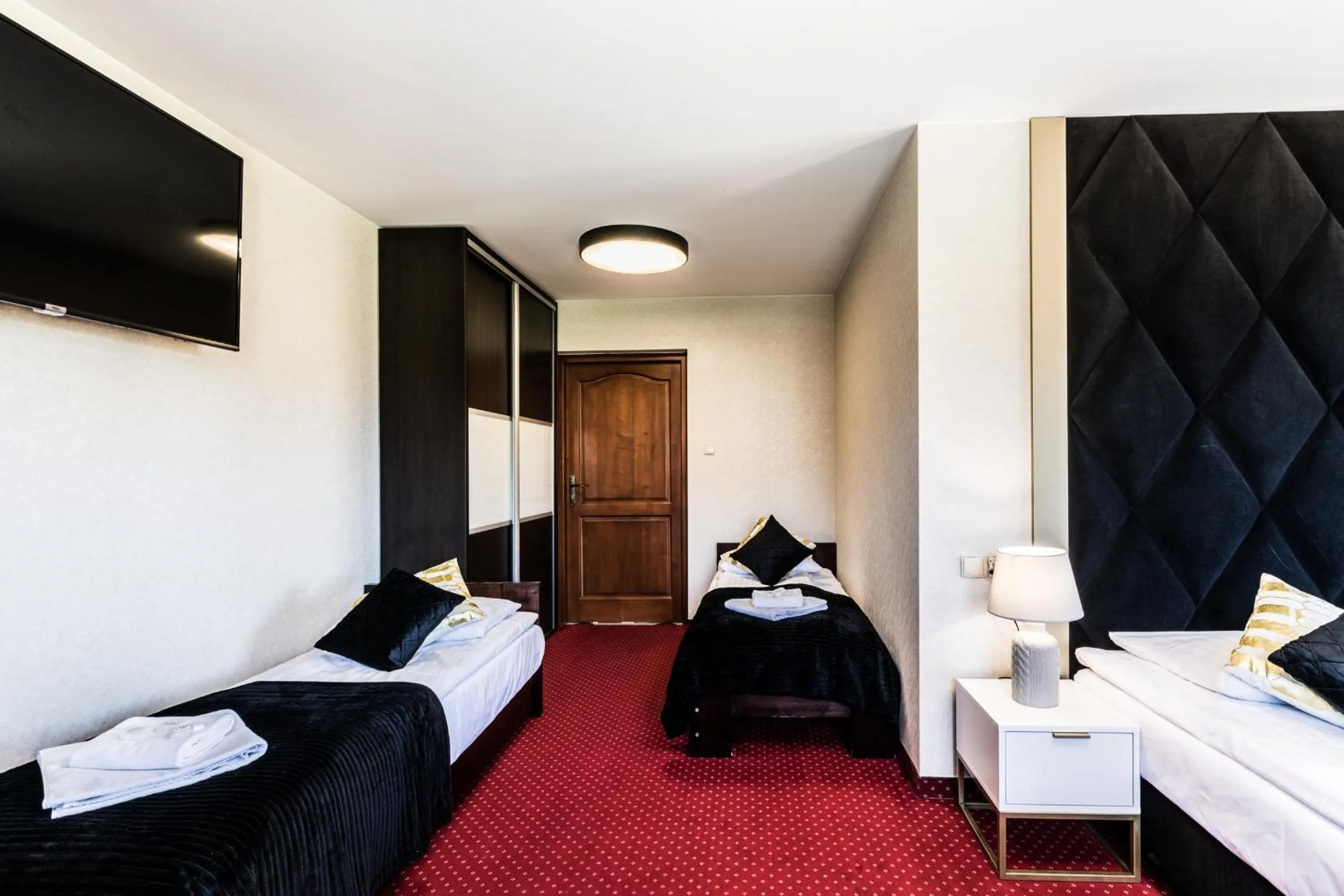 Bed in Dworek pod Giewontem - Jacuzzi & Sauna