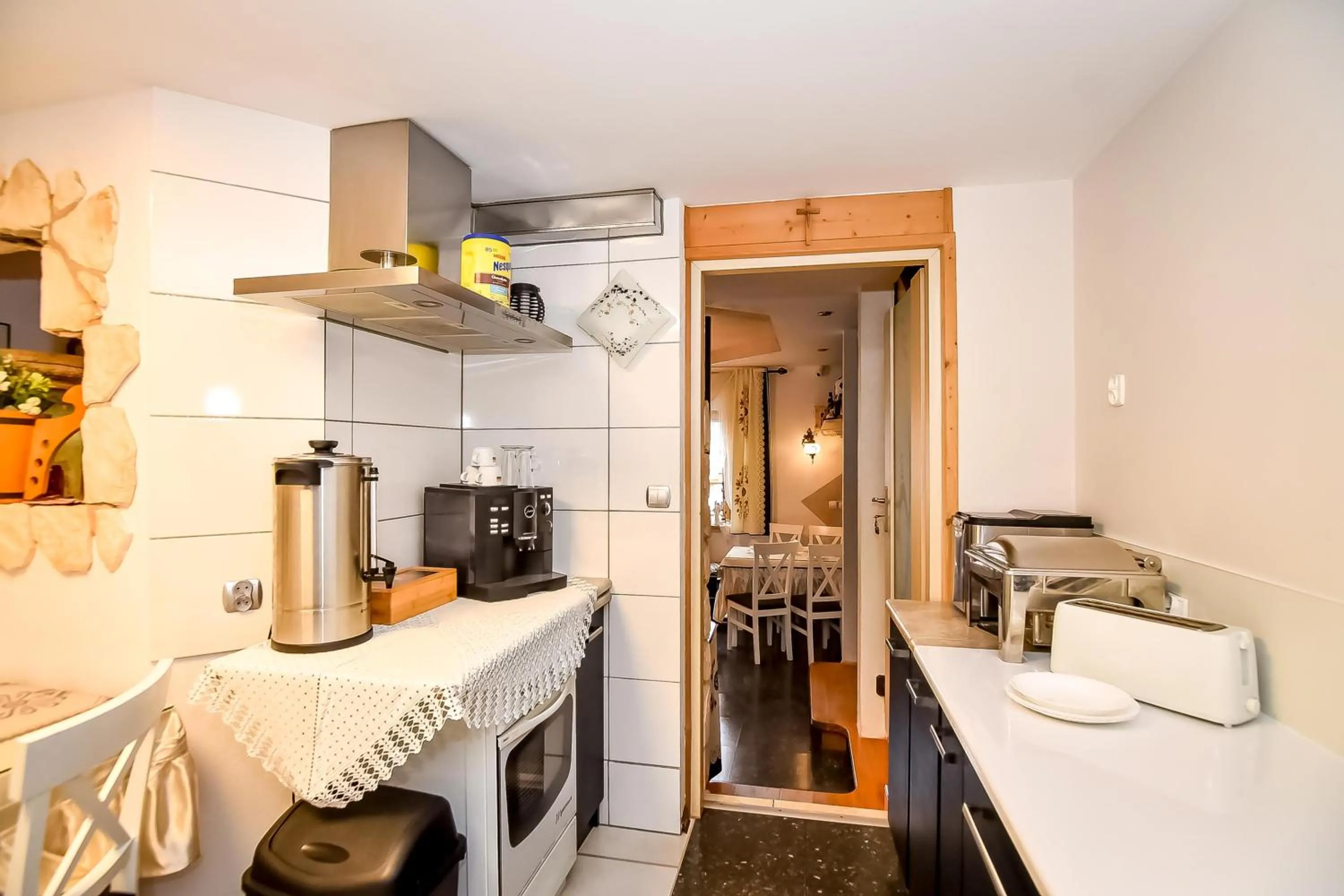 Communal kitchen in Ciukrowa Chatka Sauna & Jacuzzi