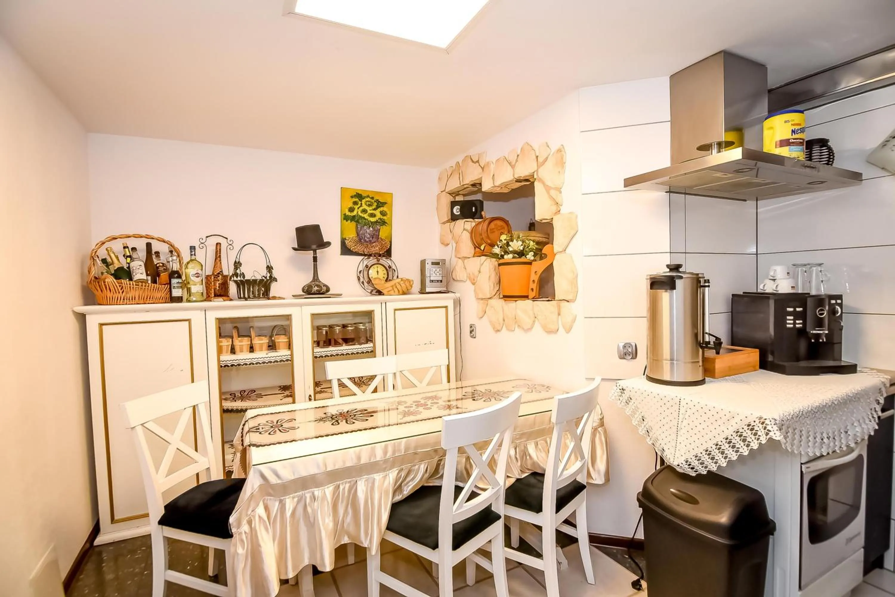 Kitchen or kitchenette in Ciukrowa Chatka Sauna & Jacuzzi
