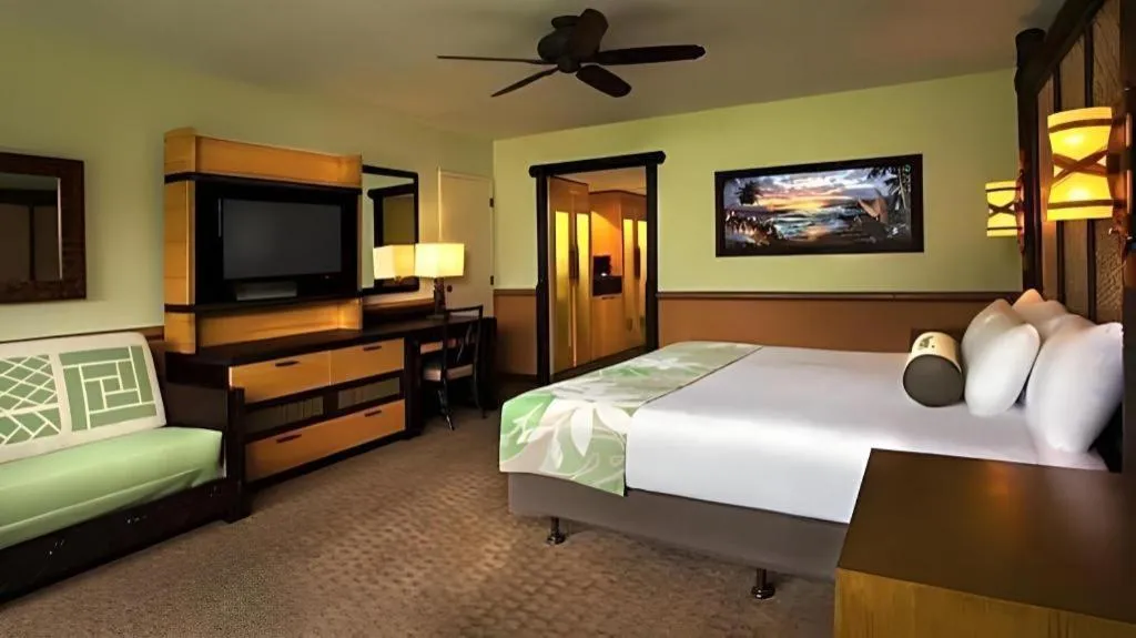 Bed in Disney's Polynesian Village Resort