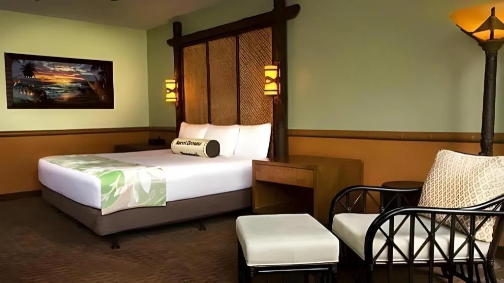 Bed in Disney's Polynesian Village Resort