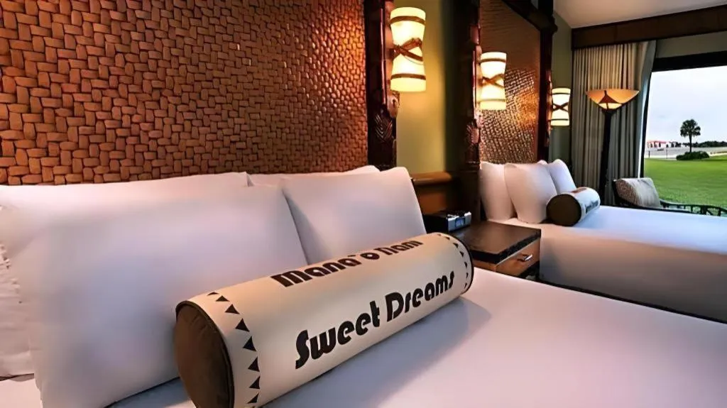 Bed in Disney's Polynesian Village Resort