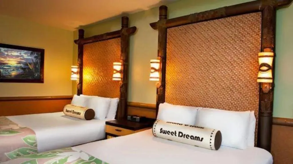 Bed in Disney's Polynesian Village Resort