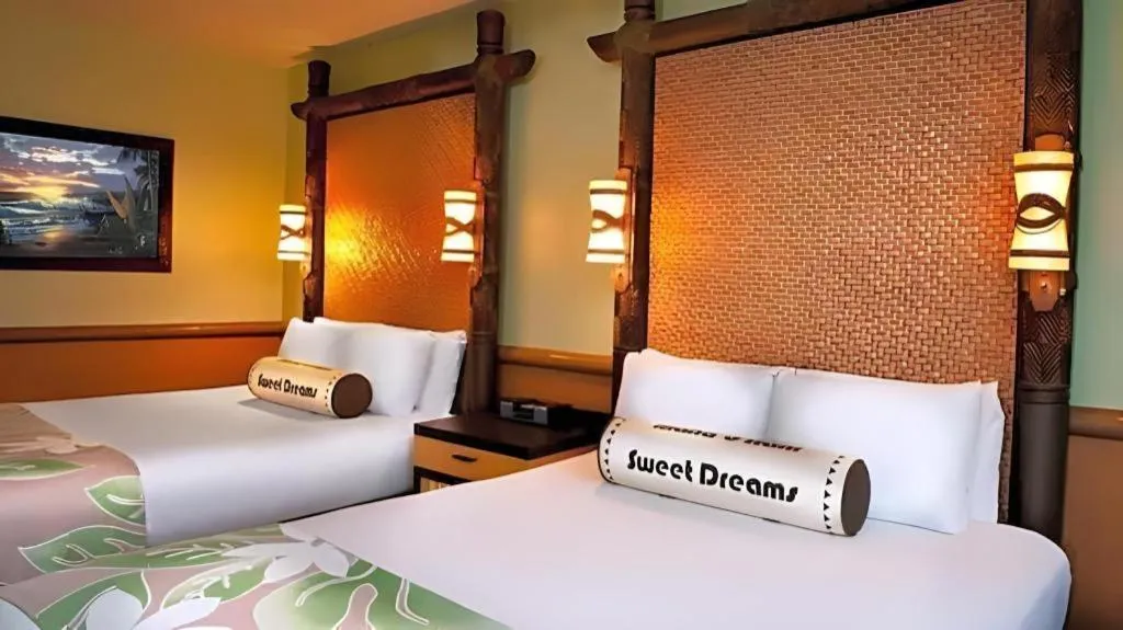Bed in Disney's Polynesian Village Resort