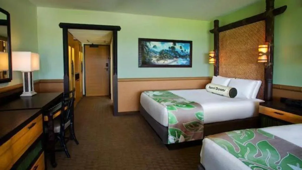 Bed in Disney's Polynesian Village Resort