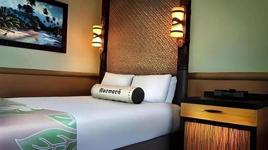 Bed in Disney's Polynesian Village Resort