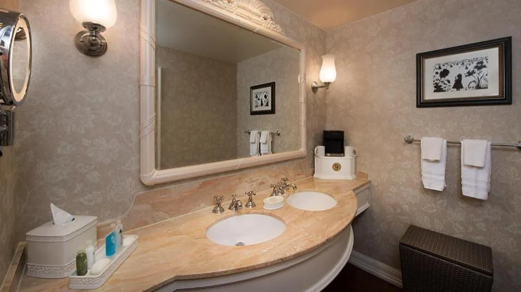 Disney's Grand Floridian Resort And Spa