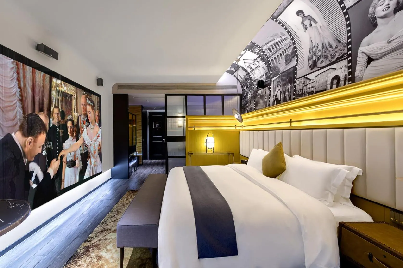 Photo of the whole room in Movietel Hangzhou